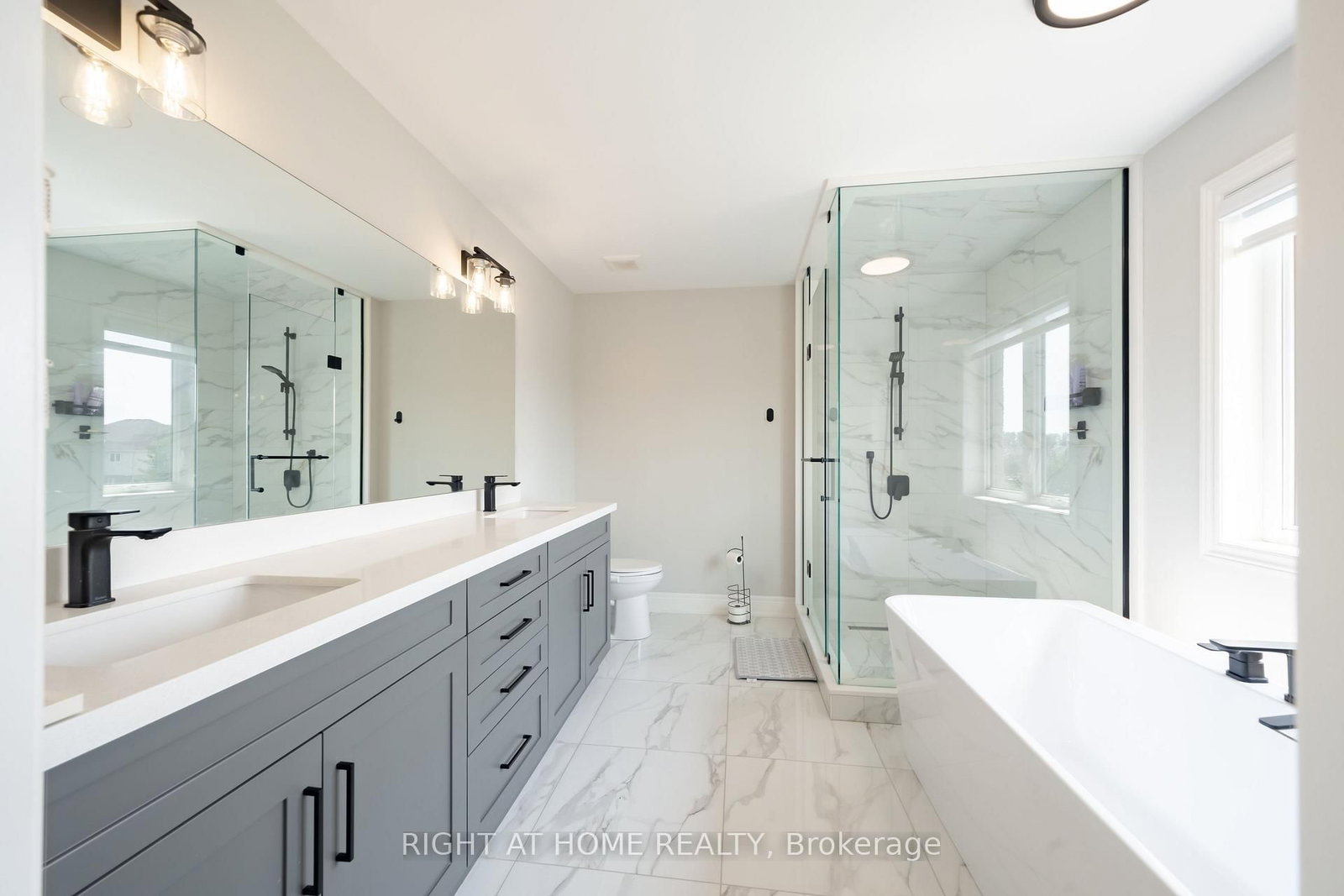 34 Hampshire Place • Hamilton, ON photo 32