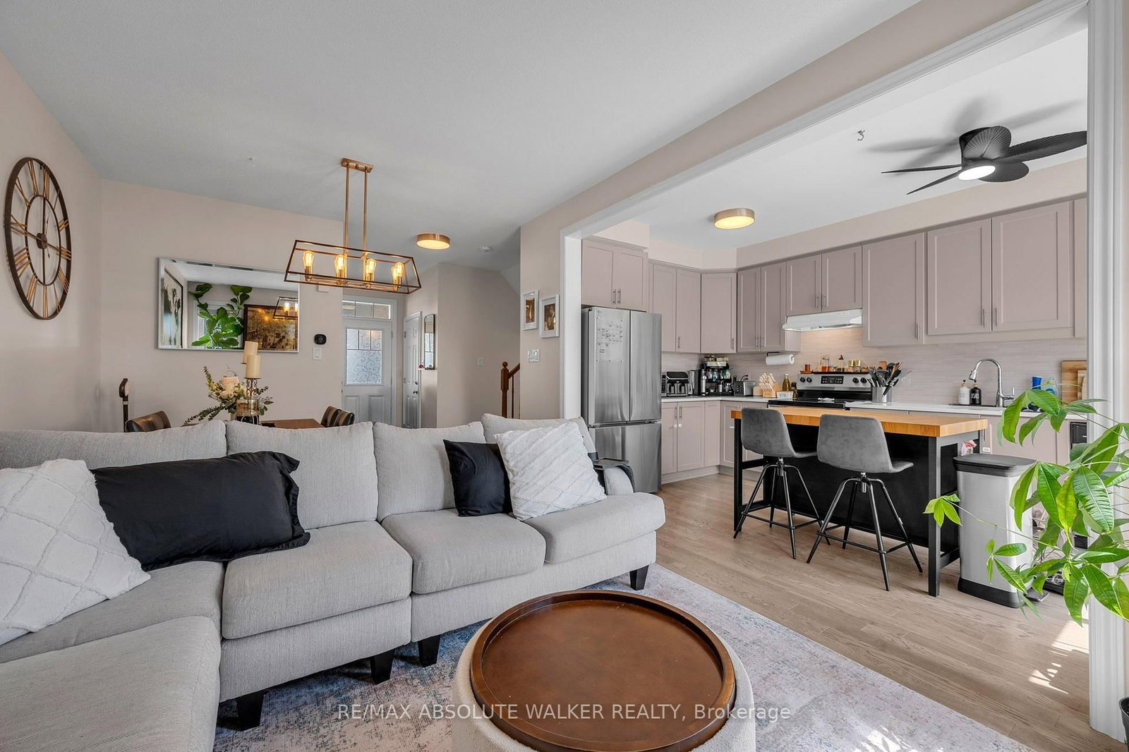 236 Willow Aster Circle • Ottawa, ON photo 8