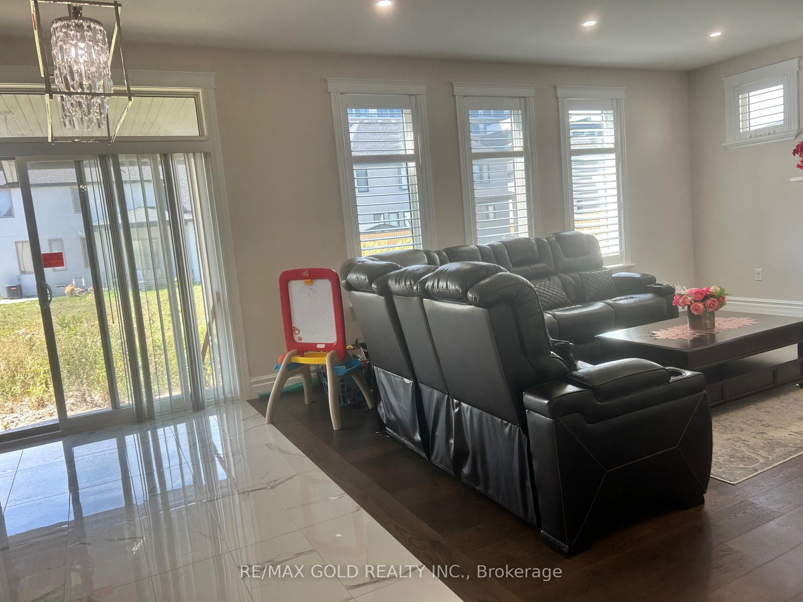 1643 Virtue Lane • Windsor, ON photo 8