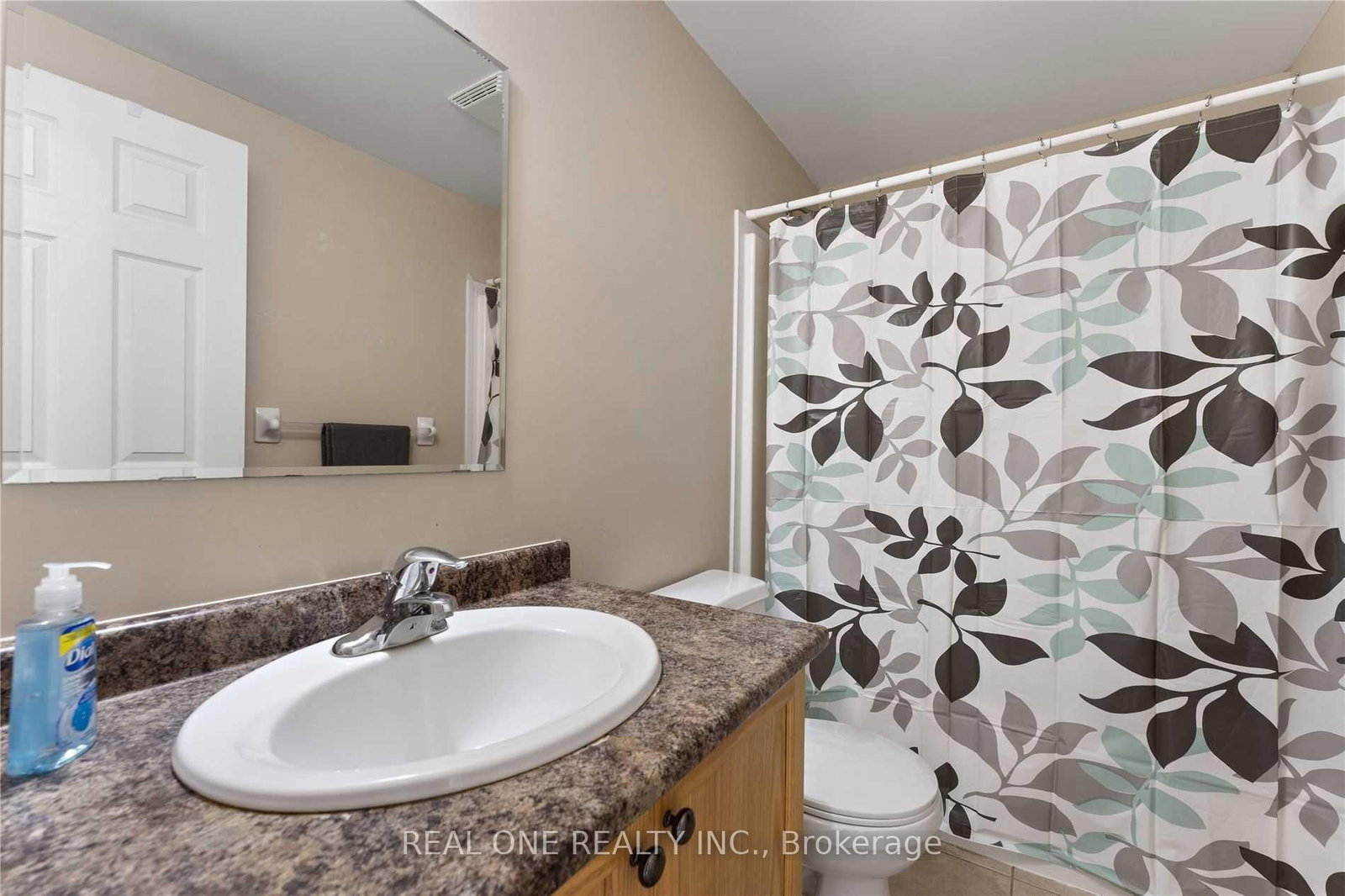 575 Victoria Road N • Guelph, ON photo 9