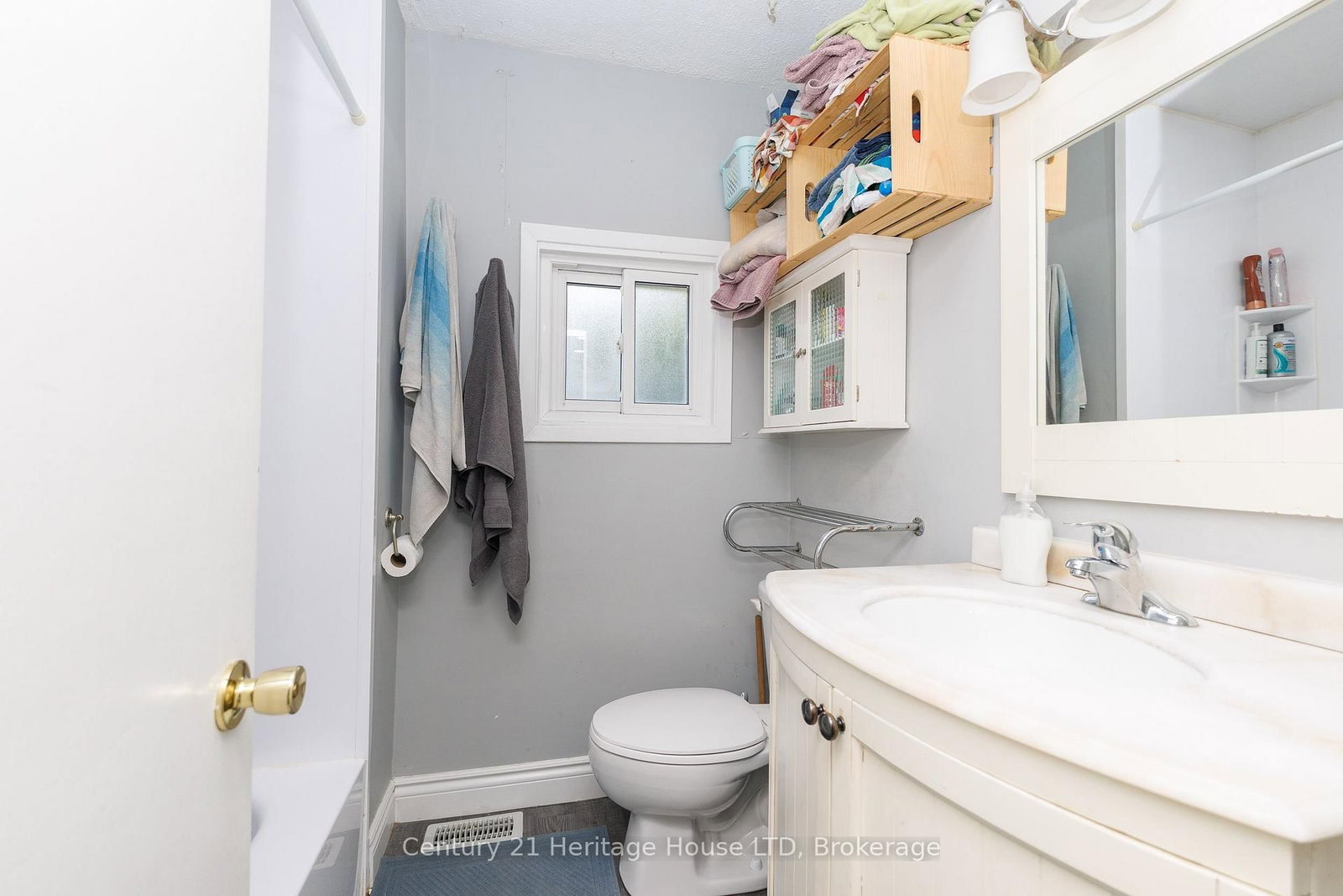 164 Lake Street • St. Catharines, ON photo 23