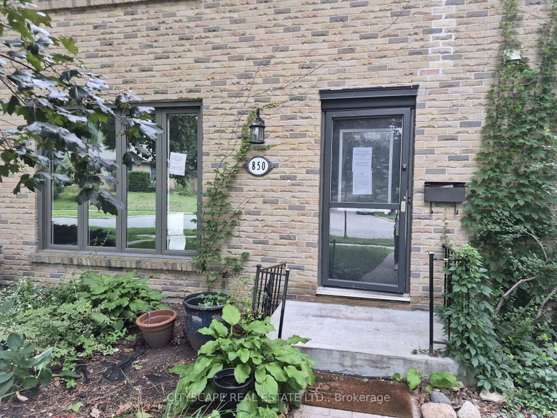 8 - 850 Berkshire Drive