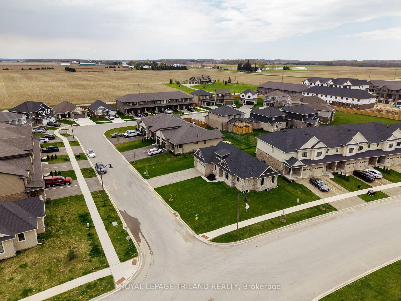 2 Evylean Court • St. Thomas, ON photo 36