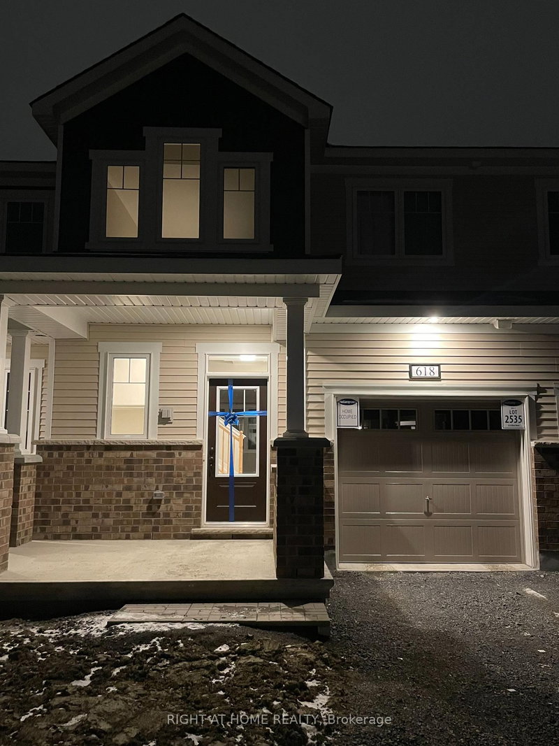618 Allied Mews E