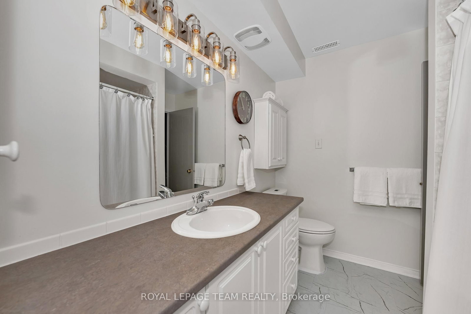 85 Cresthaven Drive • Ottawa, ON photo 16