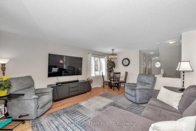 85 Cresthaven Drive • Ottawa, ON photo 4