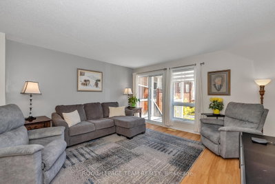 85 Cresthaven Drive • Ottawa, ON photo 7
