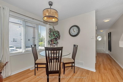 85 Cresthaven Drive • Ottawa, ON photo 9
