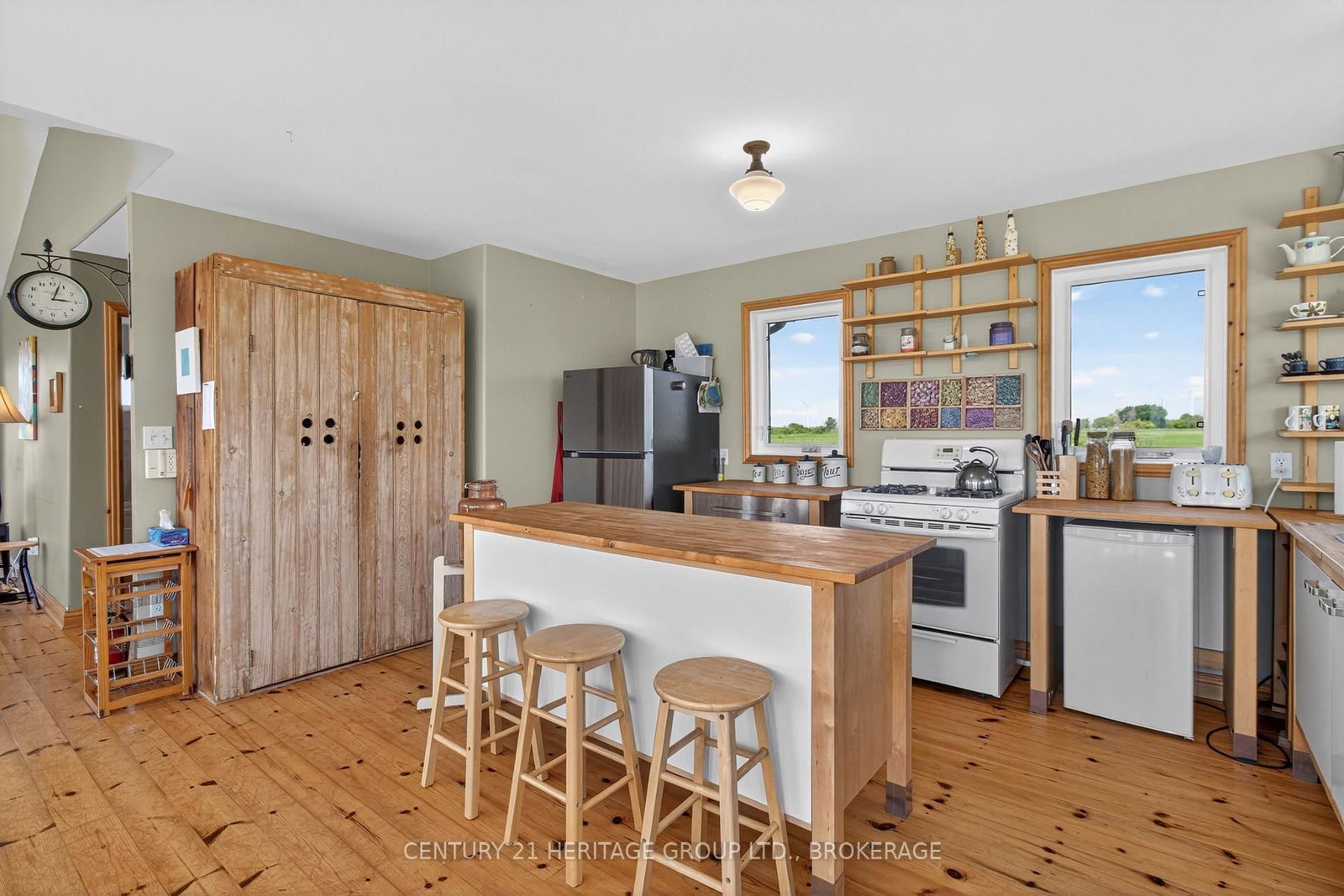 648 Third Line Road • Wolfe Island, ON photo 8