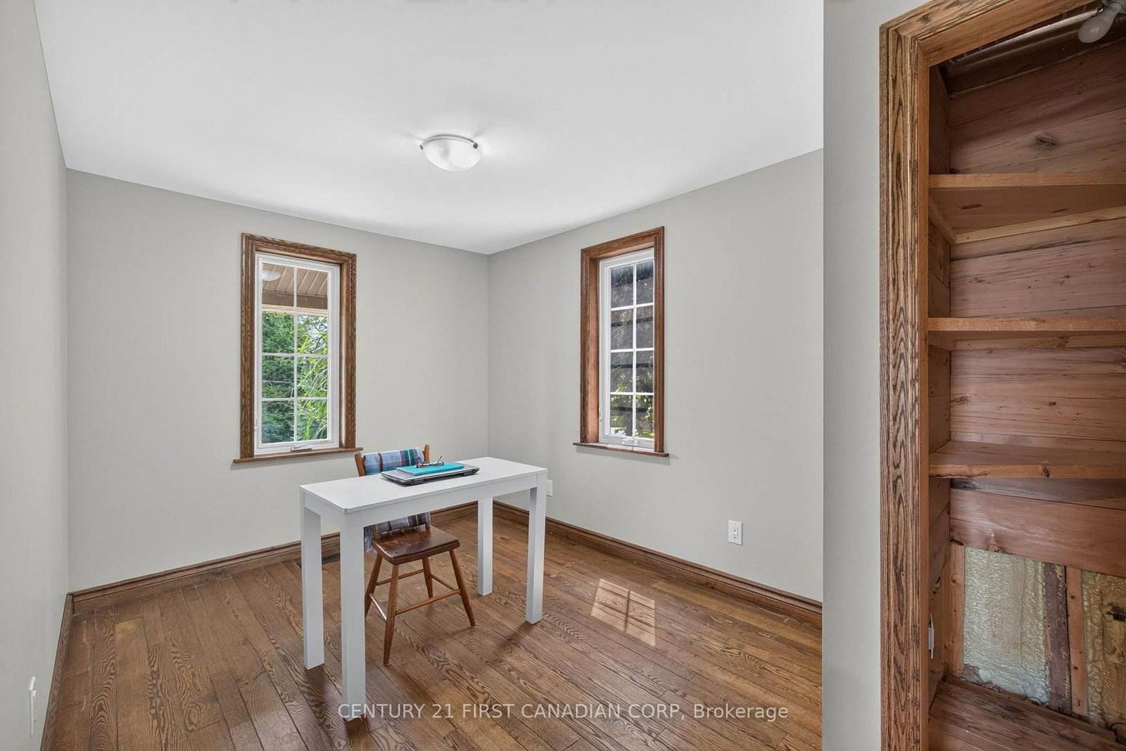 6196 Falconbridge Drive • Southwest Middlesex, ON photo 16