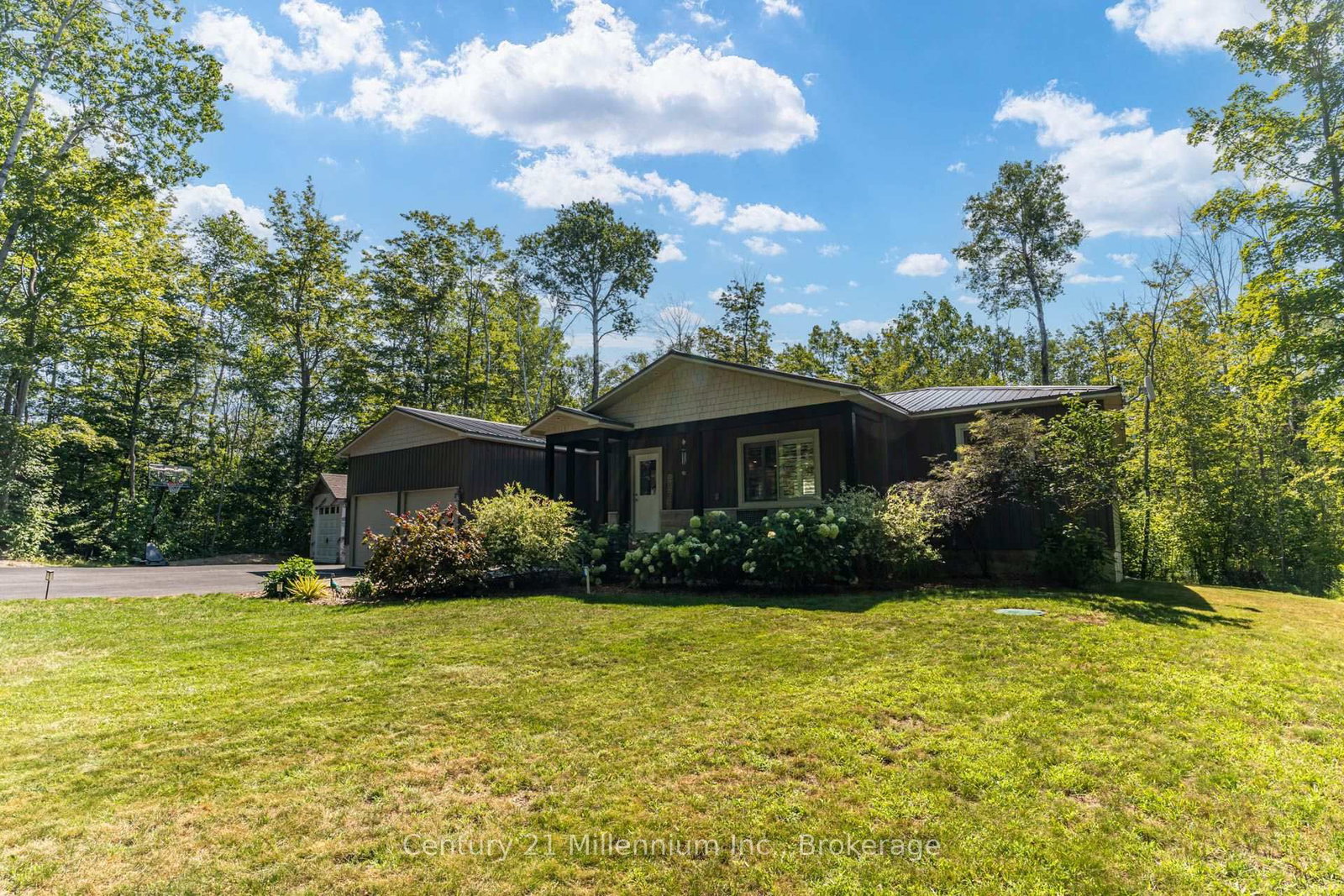 117 Rolling Hills Drive • South Bruce Peninsula, ON photo 2