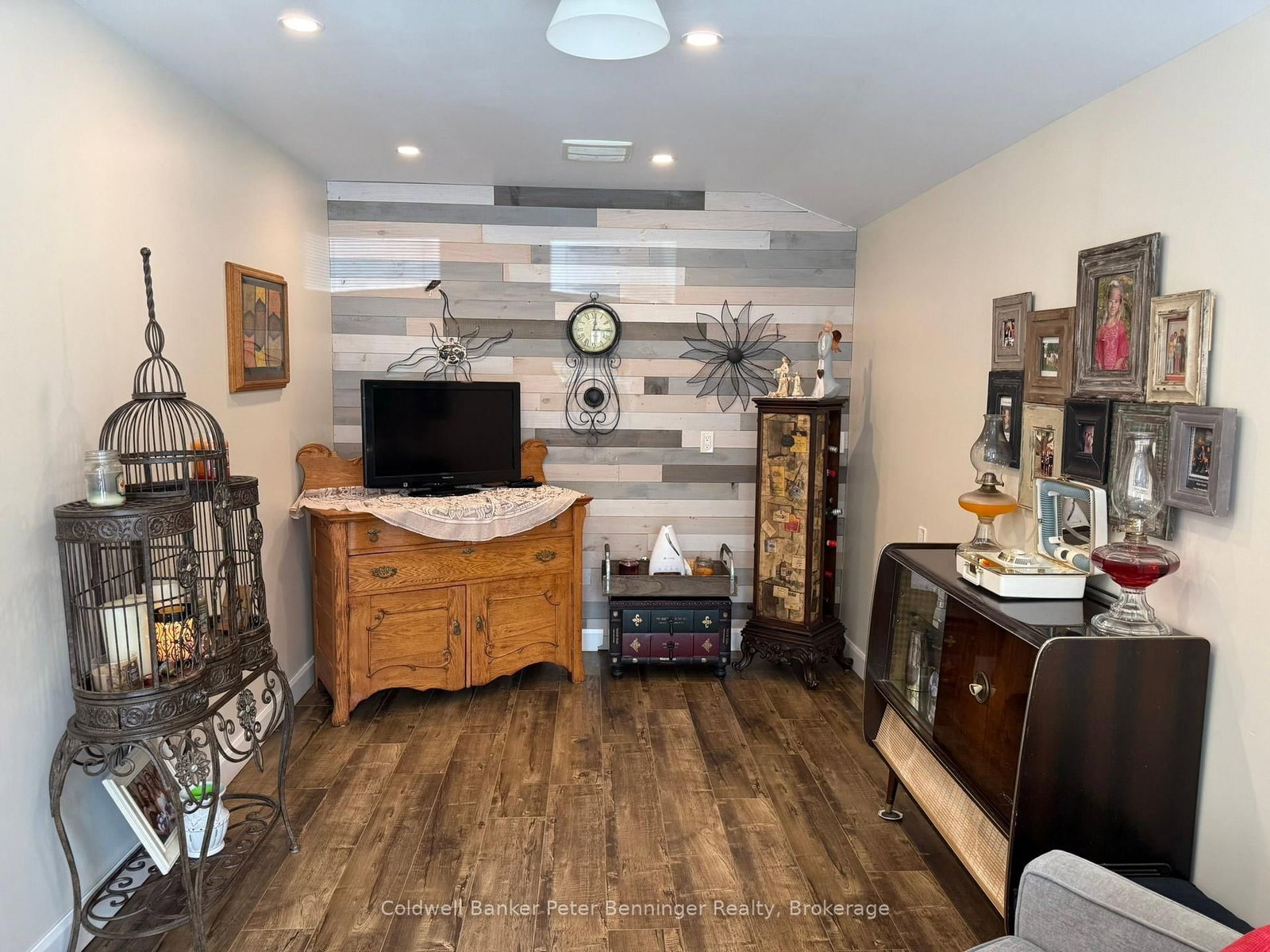 2 Elgin Street • Brockton, ON photo 14