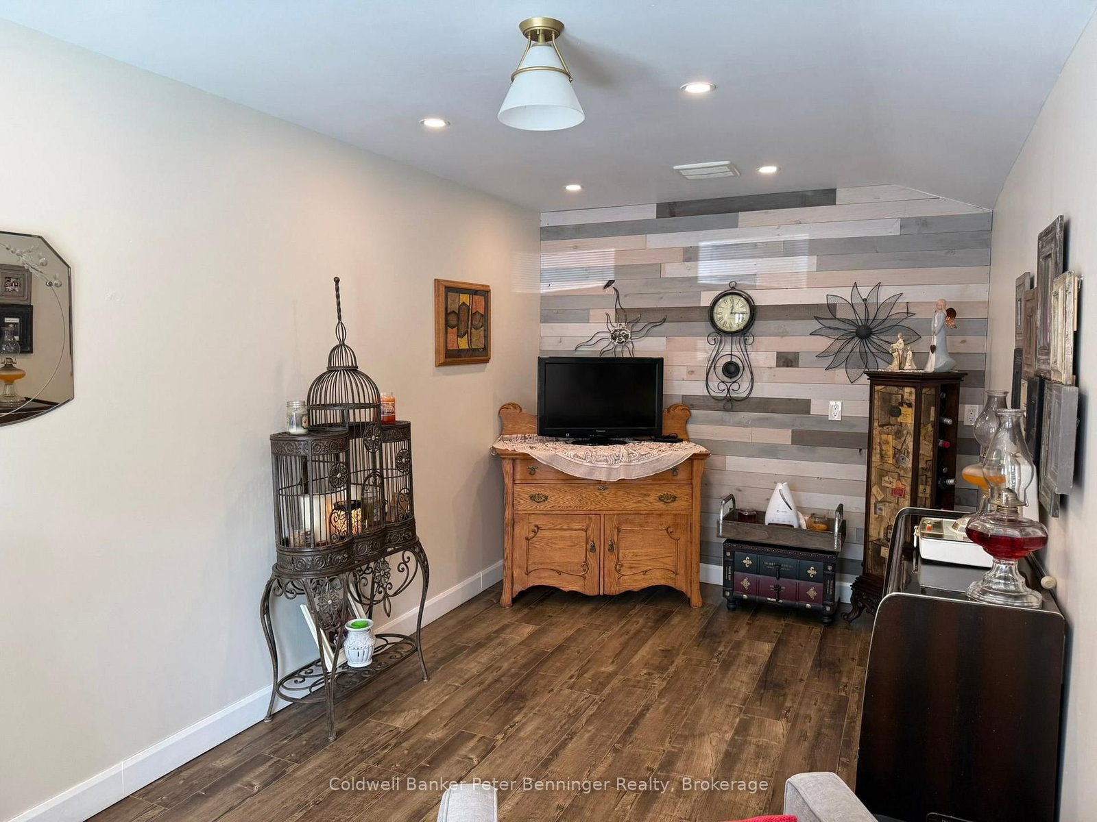 2 Elgin Street • Brockton, ON photo 15