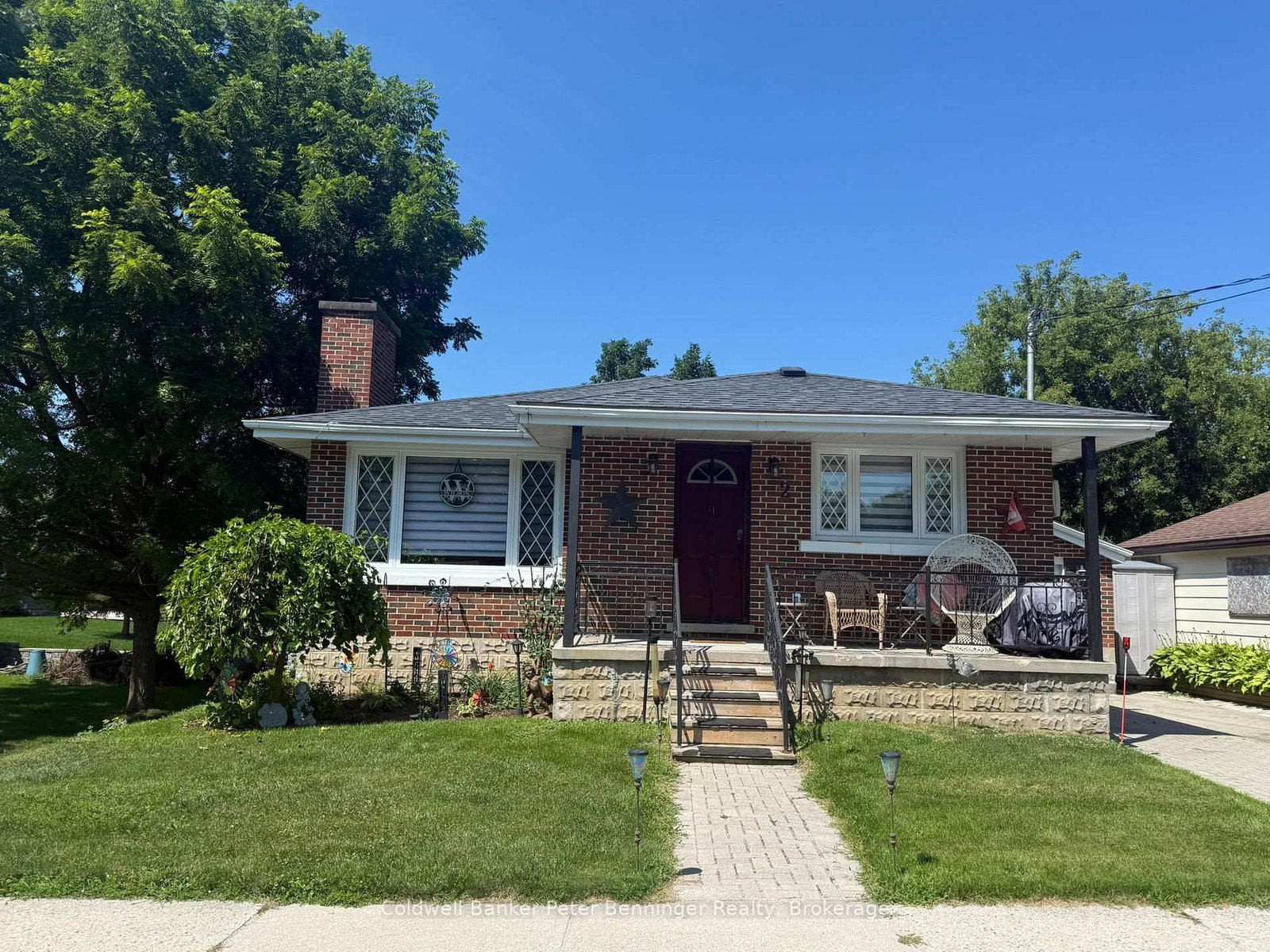 2 Elgin Street • Brockton, ON photo 2