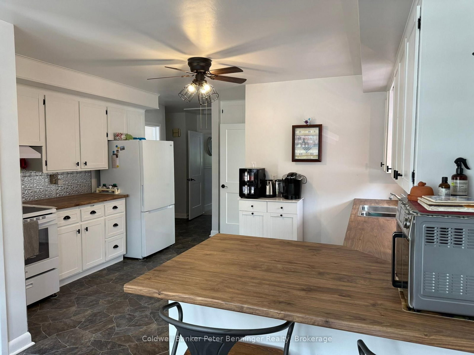 2 Elgin Street • Brockton, ON photo 5