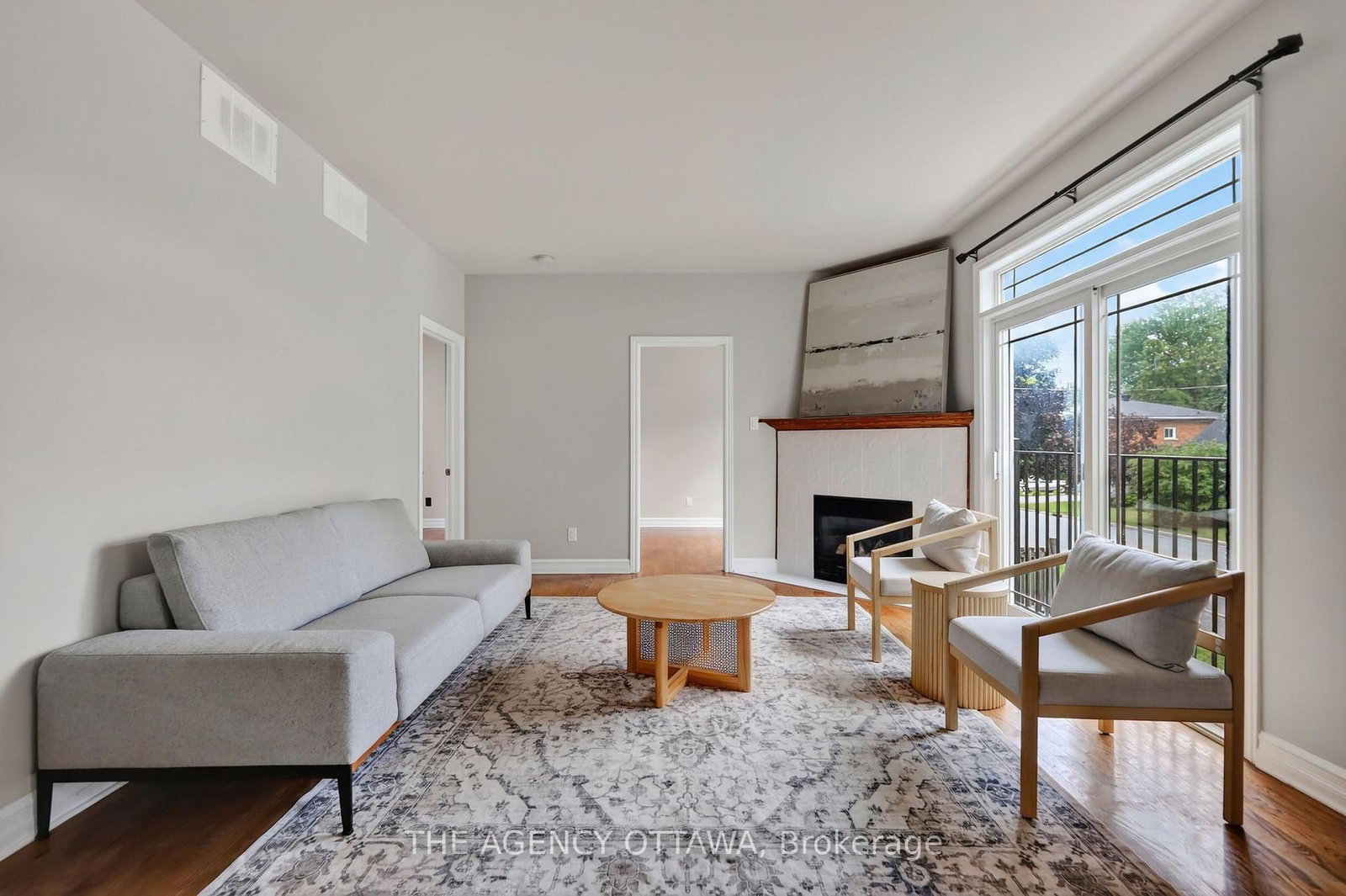 711 Churchill Avenue N, Unit 203 - Photo 10