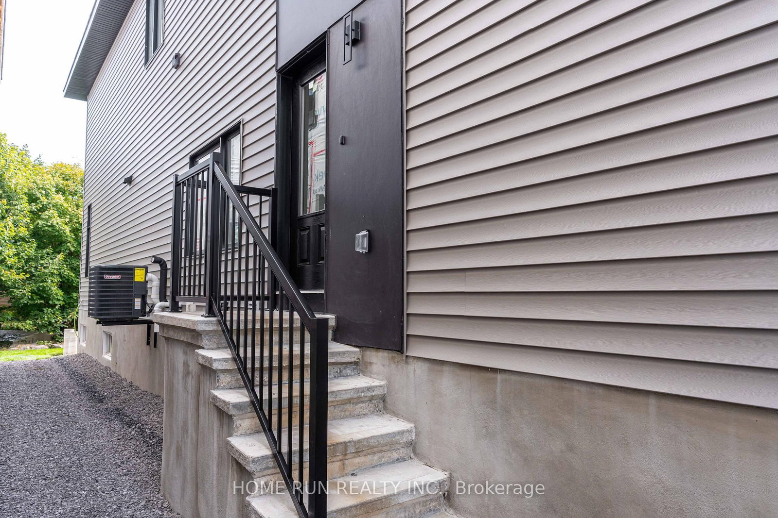 2239 Page Road • Orleans, ON photo 39