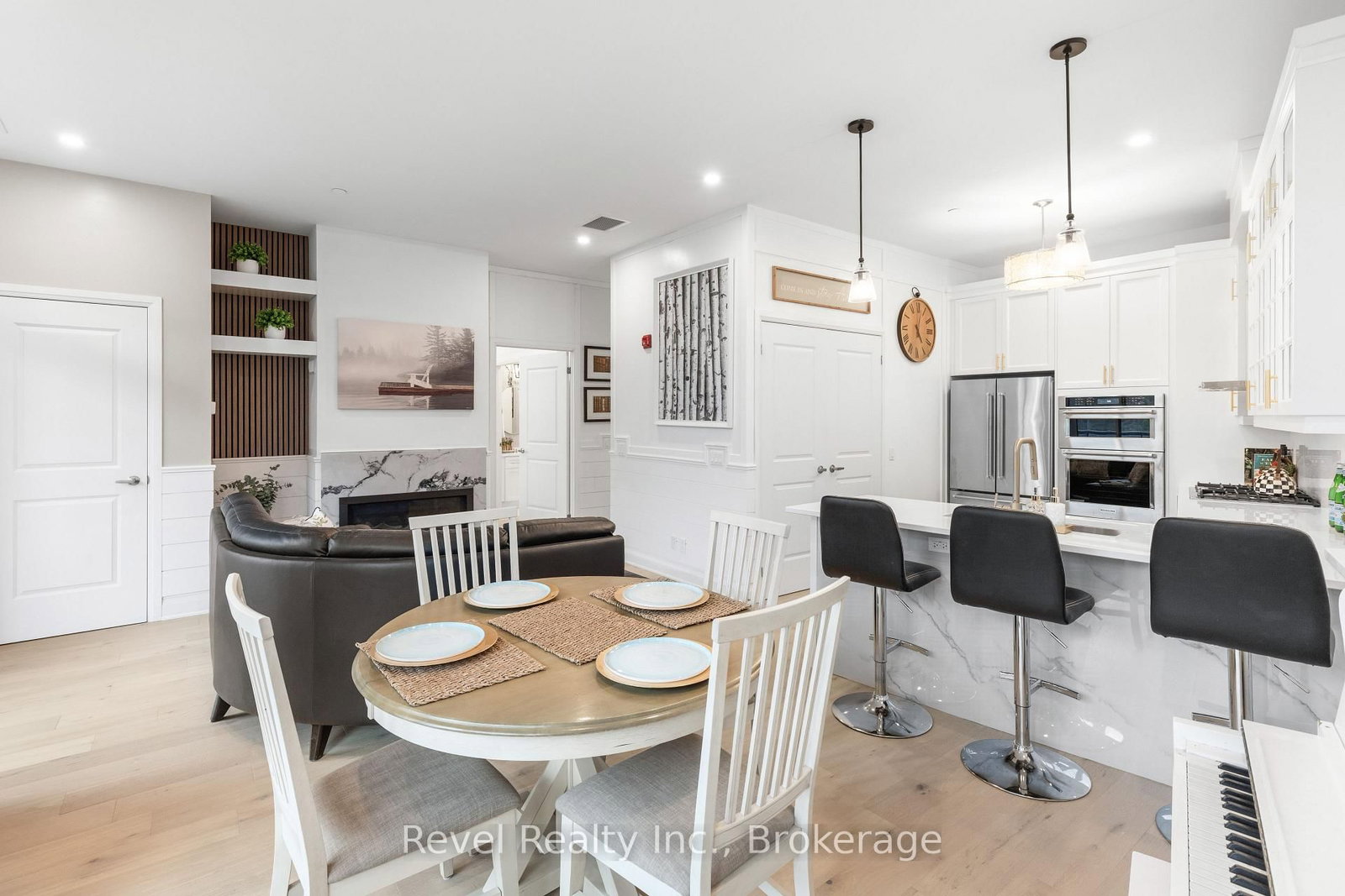 99 Louisa Street • #221 • Kawartha Lakes, ON photo 18