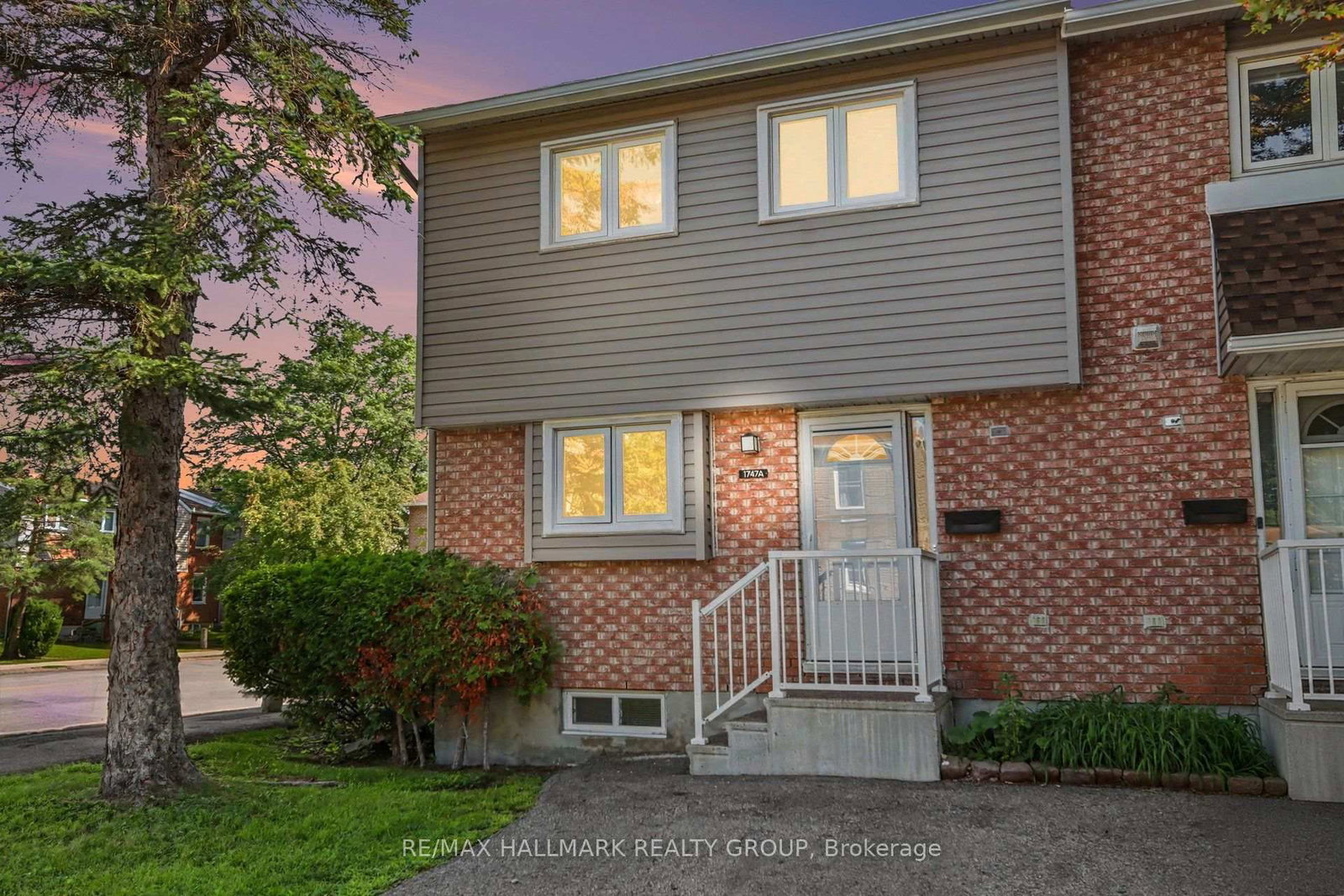 1747A Lamoureux Drive • Ottawa, ON photo 1