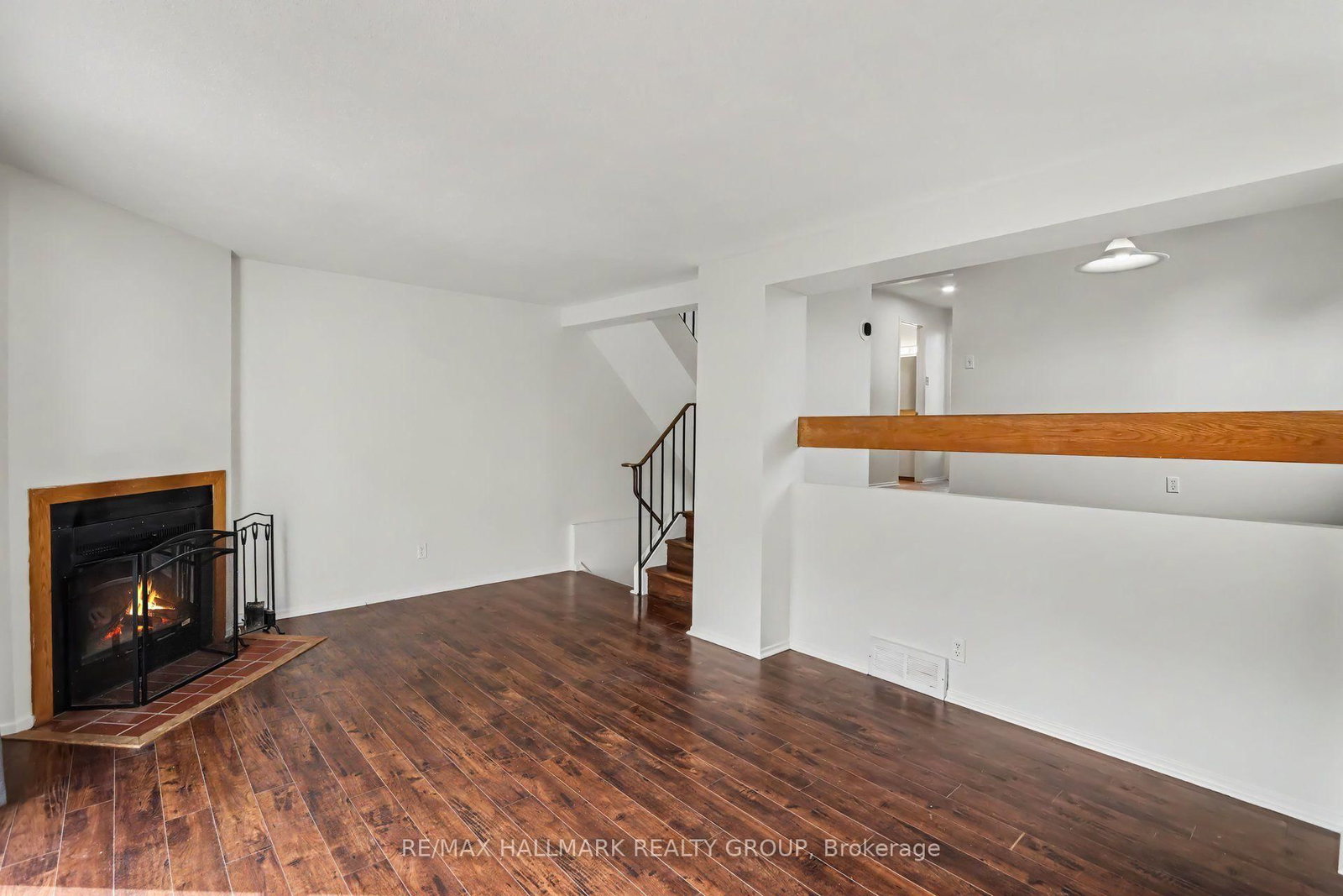 1747A Lamoureux Drive • Ottawa, ON photo 12
