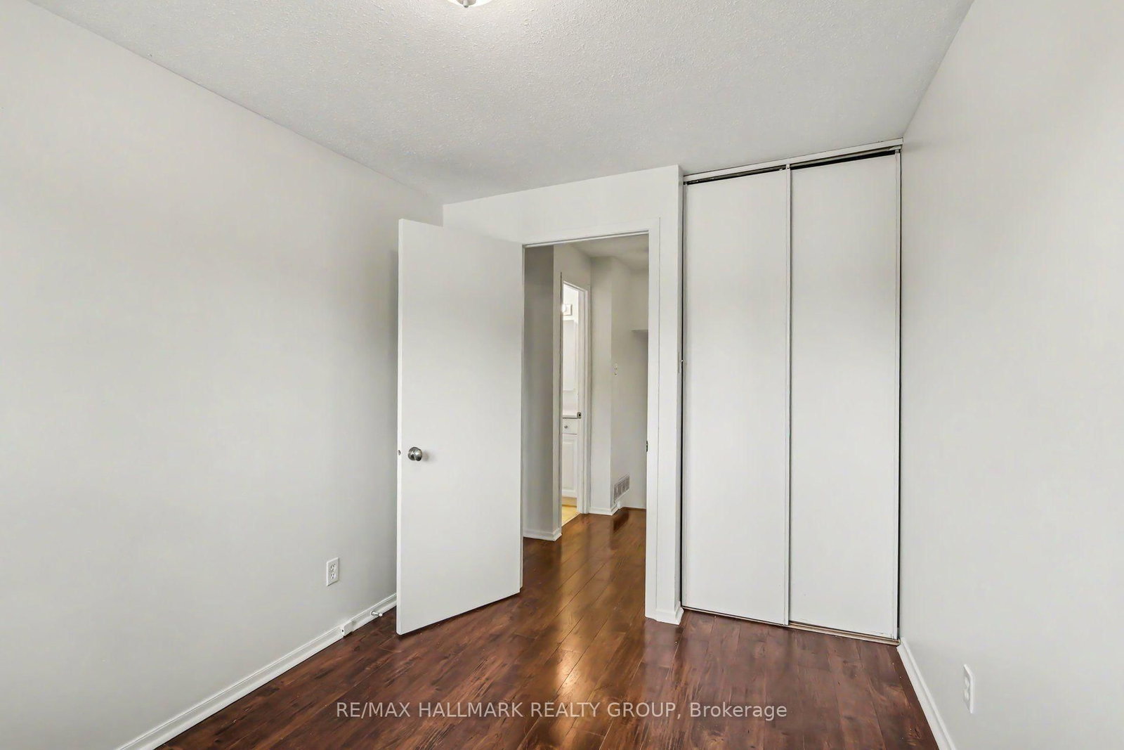 1747A Lamoureux Drive • Ottawa, ON photo 25