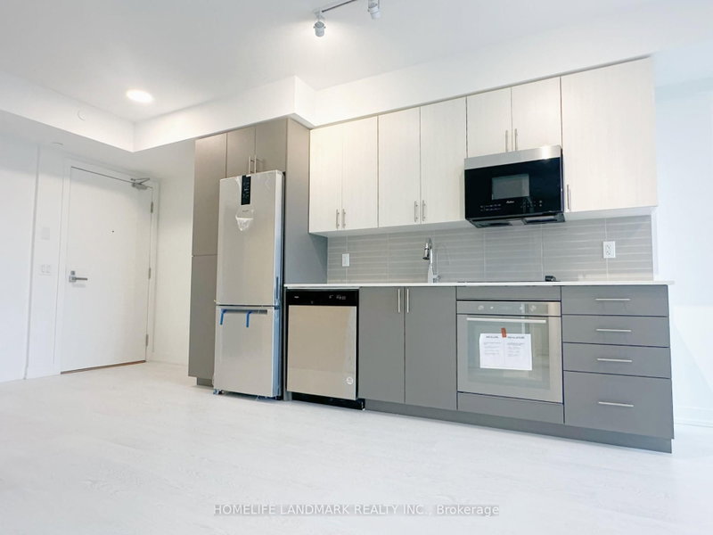 307 - 415 Main Street W