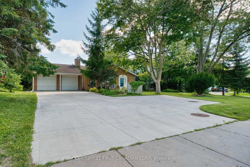 501 COMMISSIONERS Road E