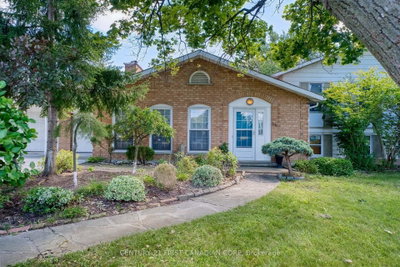 501 COMMISSIONERS Road E • London South, ON photo 4