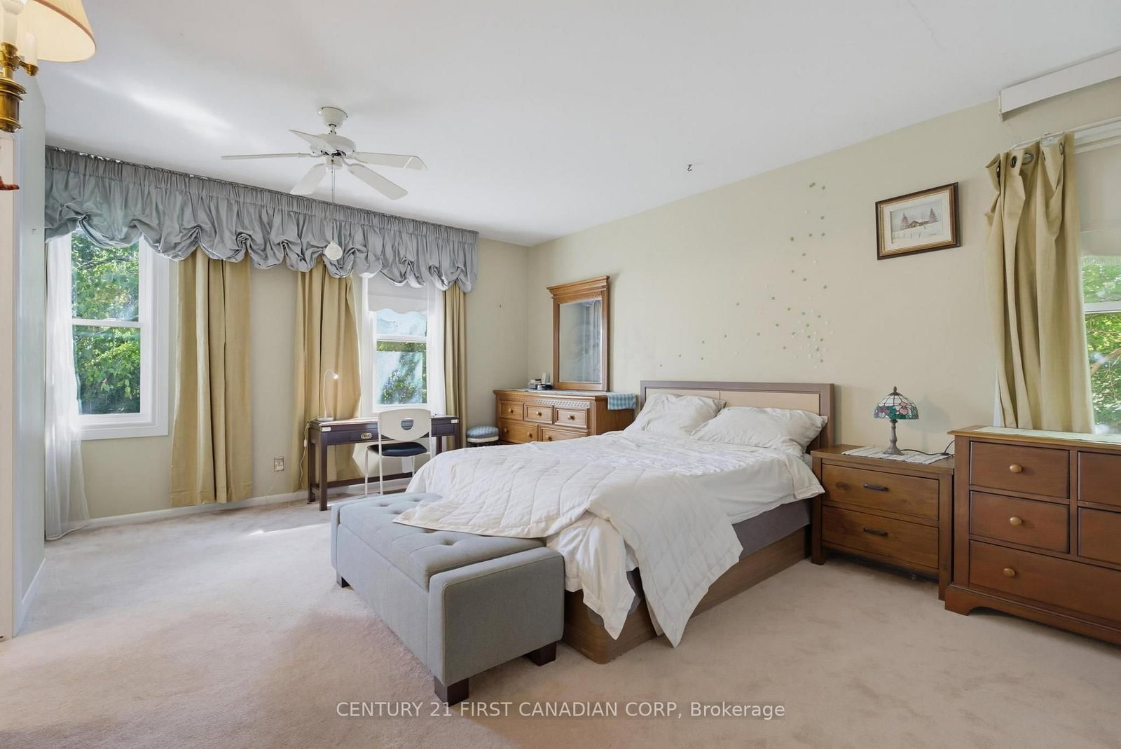 501 COMMISSIONERS Road E • London South, ON photo 48