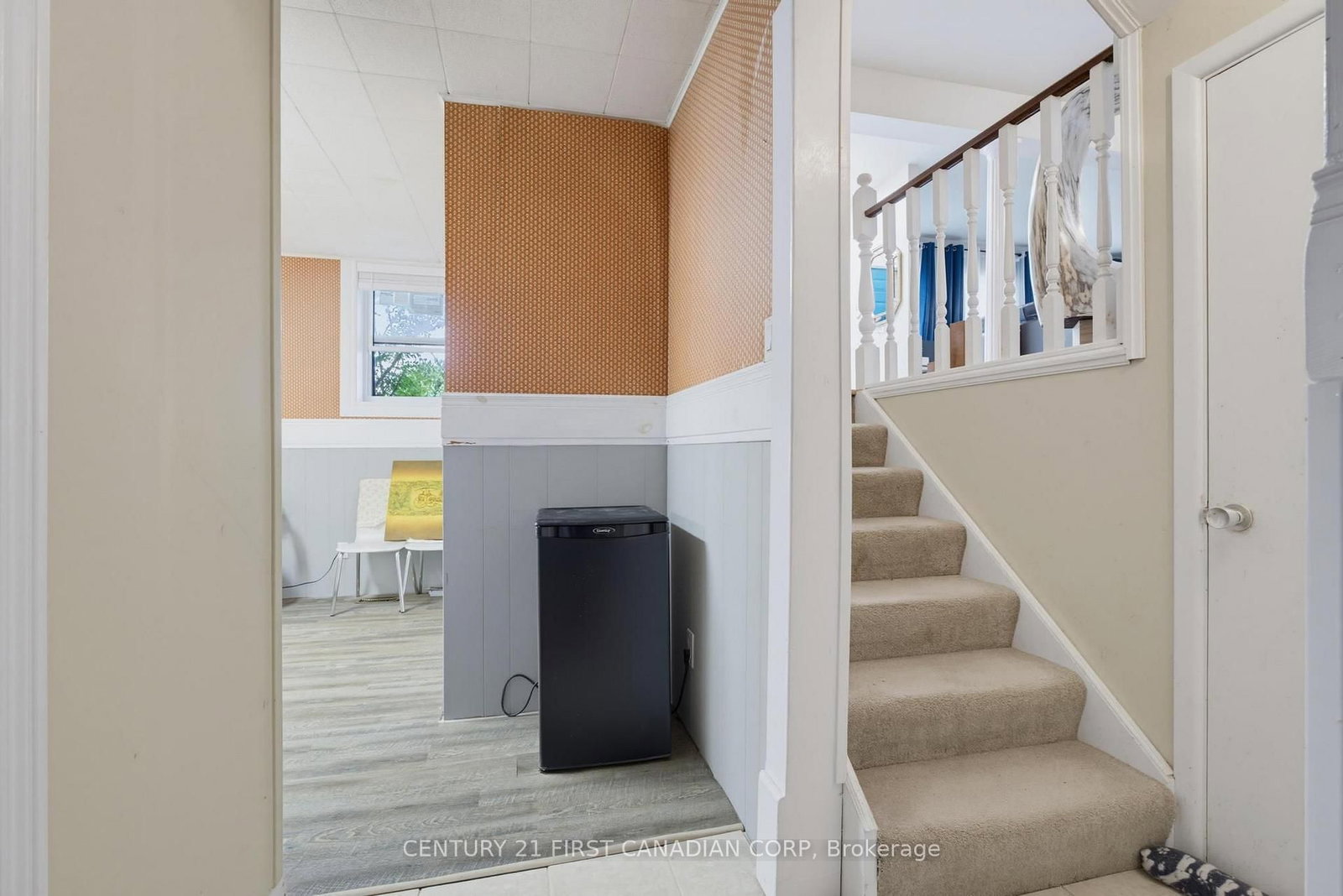 501 COMMISSIONERS Road E • London South, ON photo 60