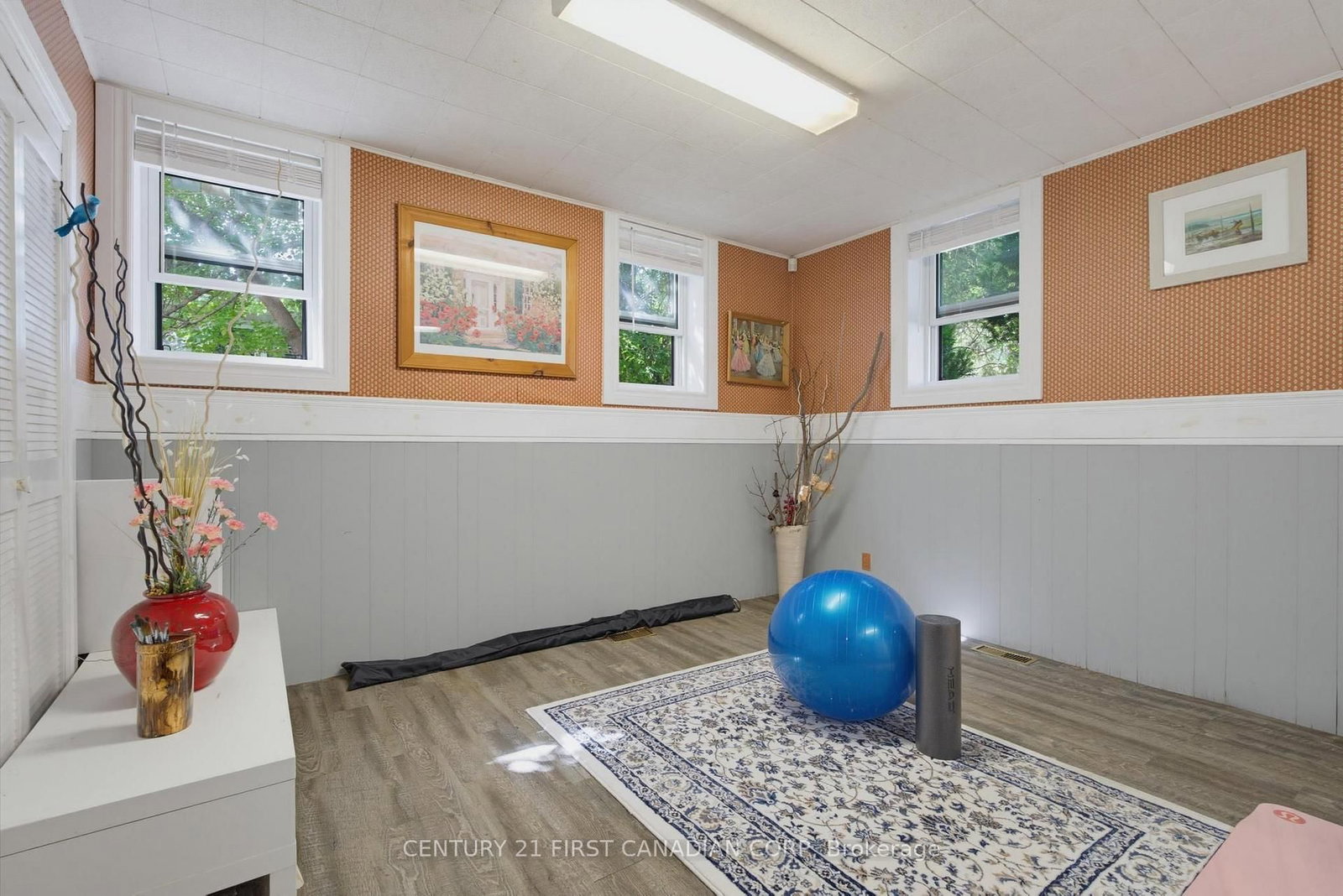 501 COMMISSIONERS Road E • London South, ON photo 67