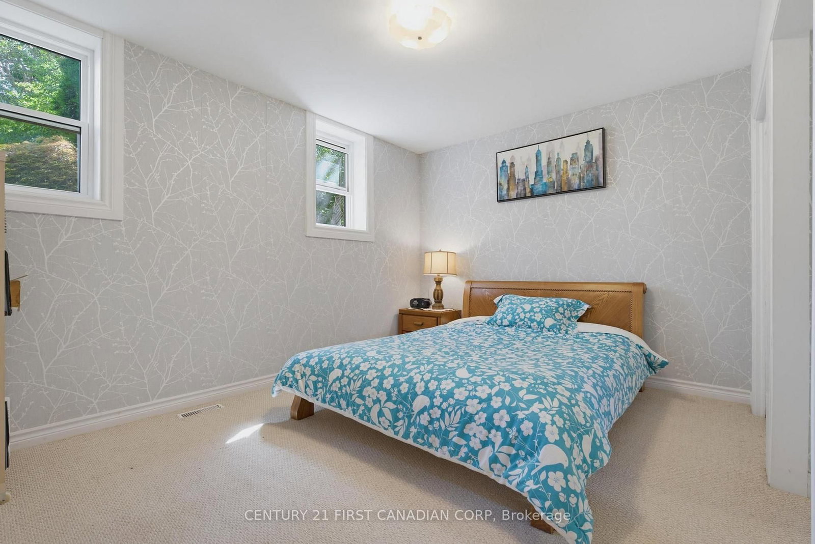 501 COMMISSIONERS Road E • London South, ON photo 69