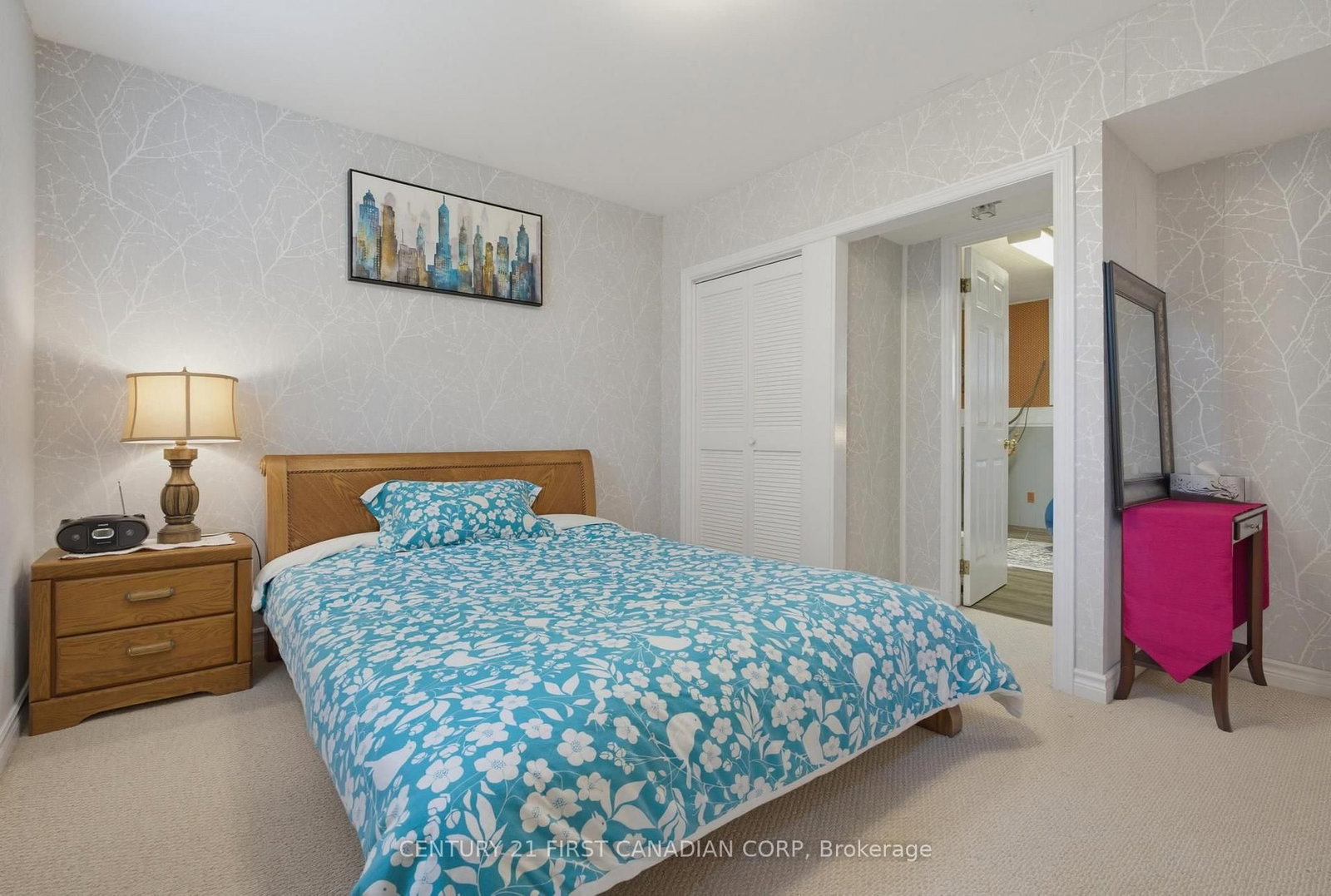 501 COMMISSIONERS Road E • London South, ON photo 70