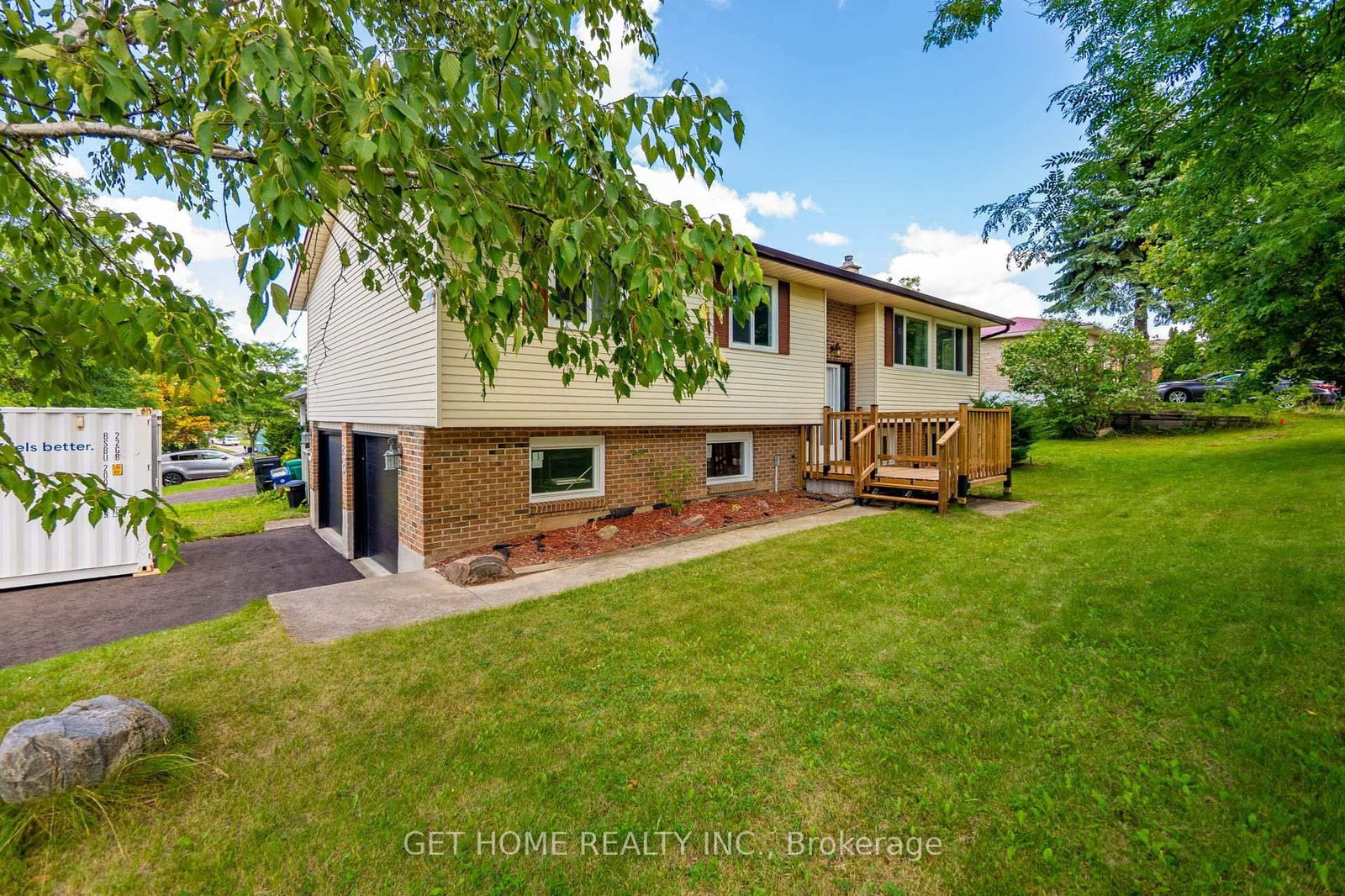 85 High Acres Crescent • Kitchener, ON photo 1
