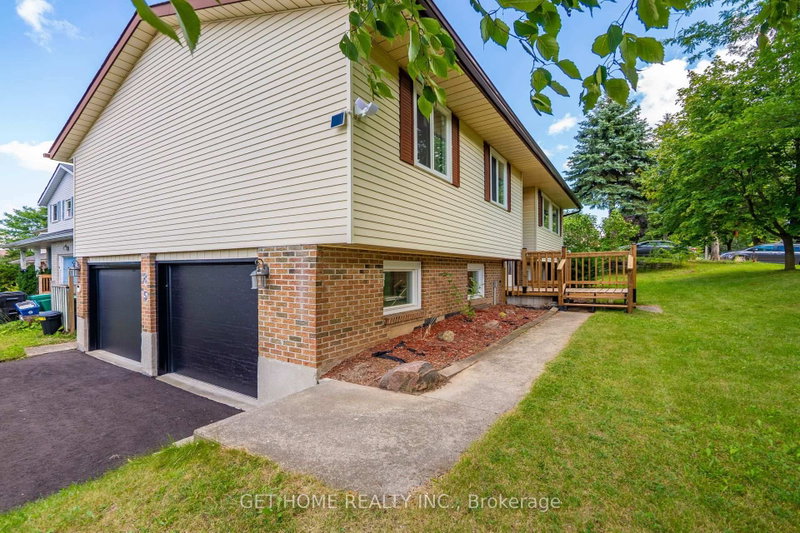 85 High Acres Crescent