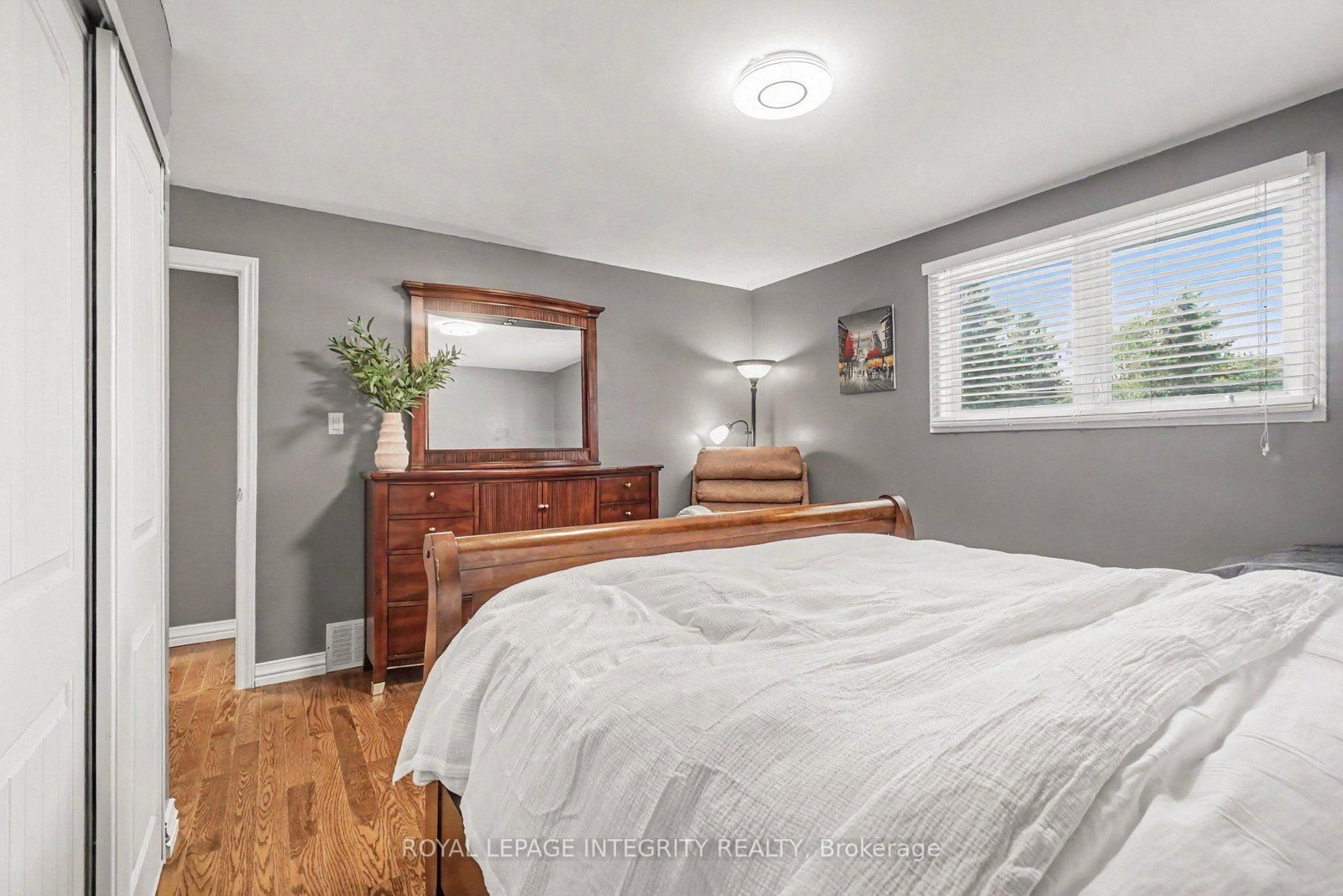 92 Lennox Street S • Richmond, ON photo 31