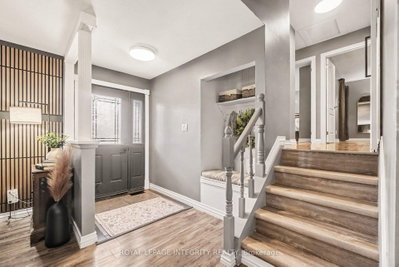 92 Lennox Street S • Richmond, ON photo 5