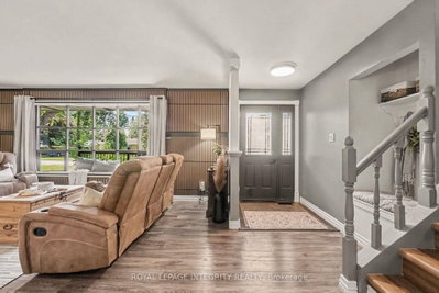 92 Lennox Street S • Richmond, ON photo 6