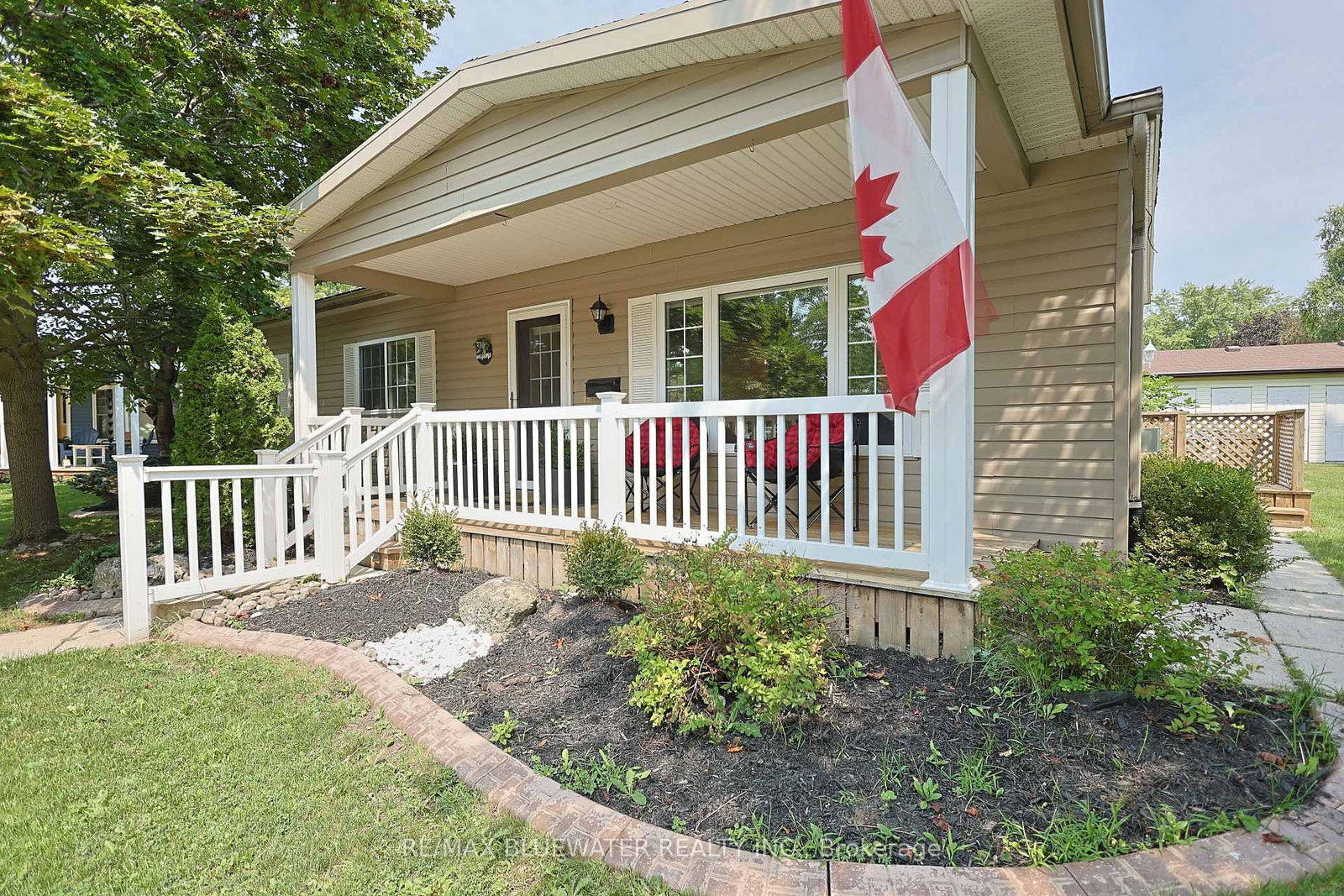 Listing Image 7