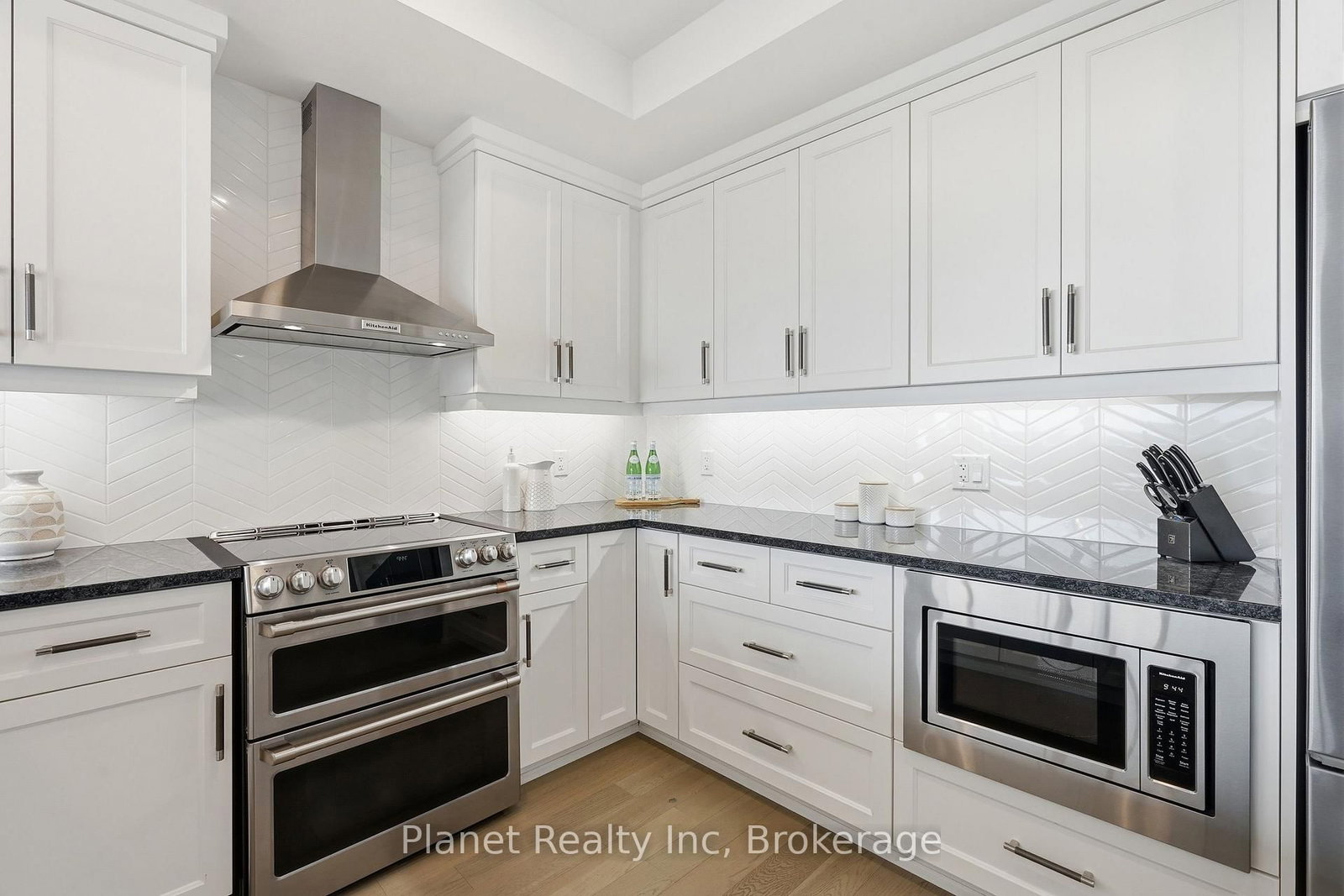 71 Wyndham Street S • #1305 • Guelph, ON photo 12