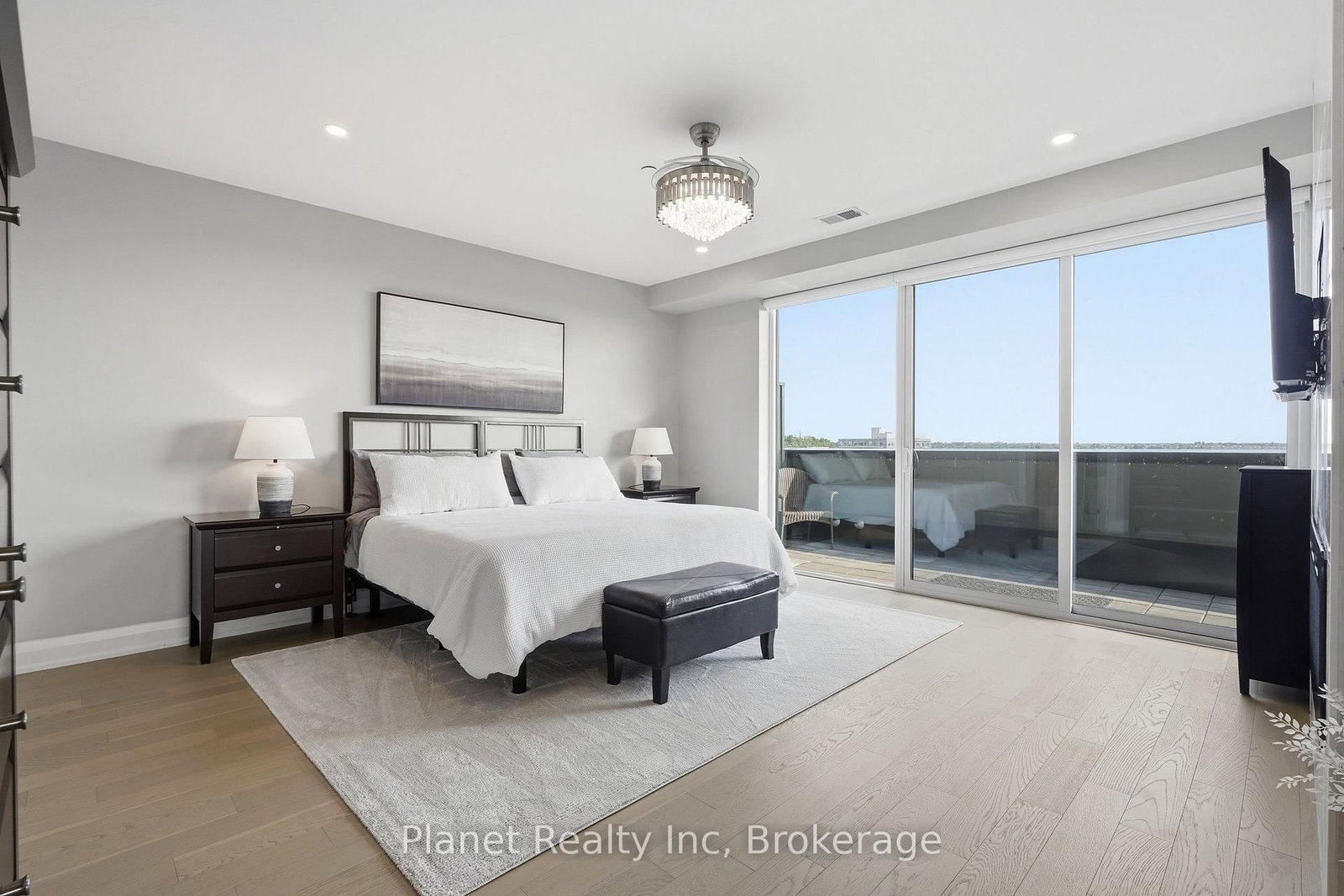 71 Wyndham Street S • #1305 • Guelph, ON photo 14