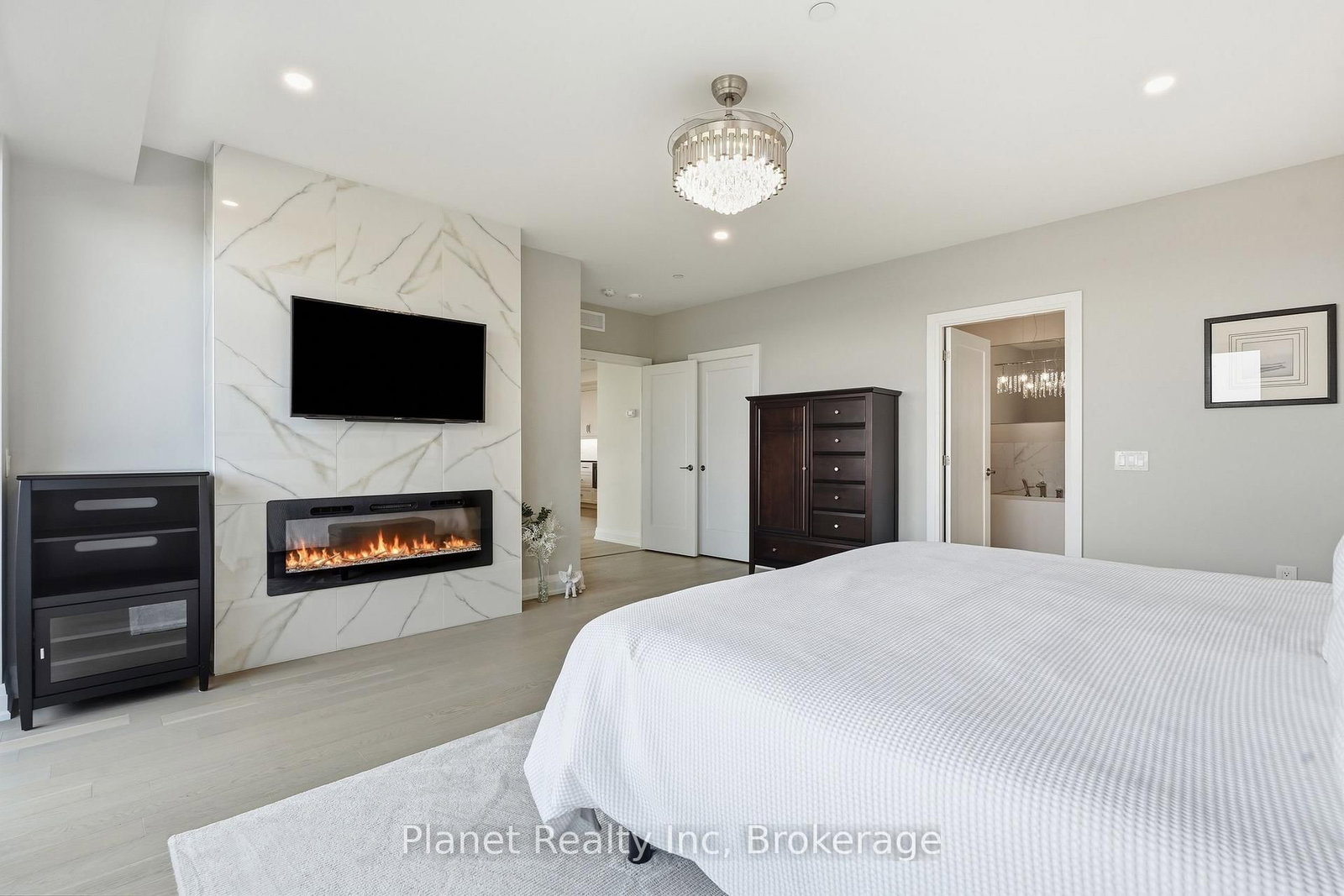 71 Wyndham Street S • #1305 • Guelph, ON photo 15