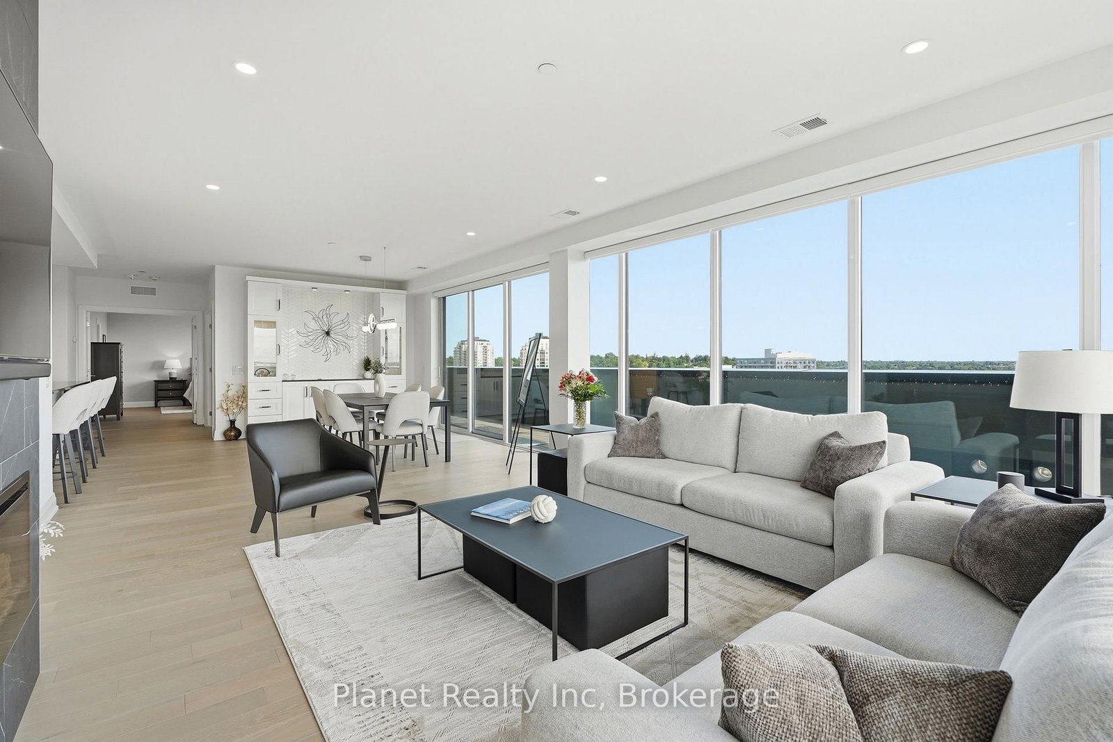 71 Wyndham Street S • #1305 • Guelph, ON photo 2