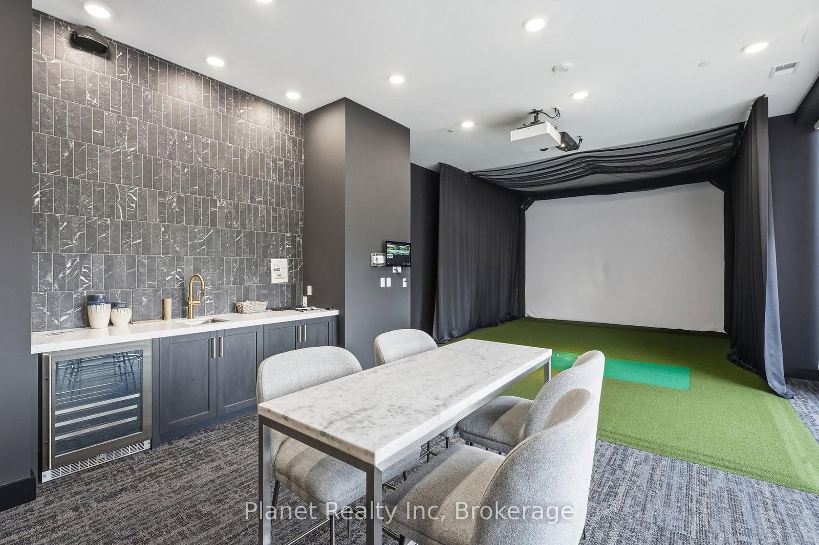 71 Wyndham Street S, Unit 1305 - Photo 39