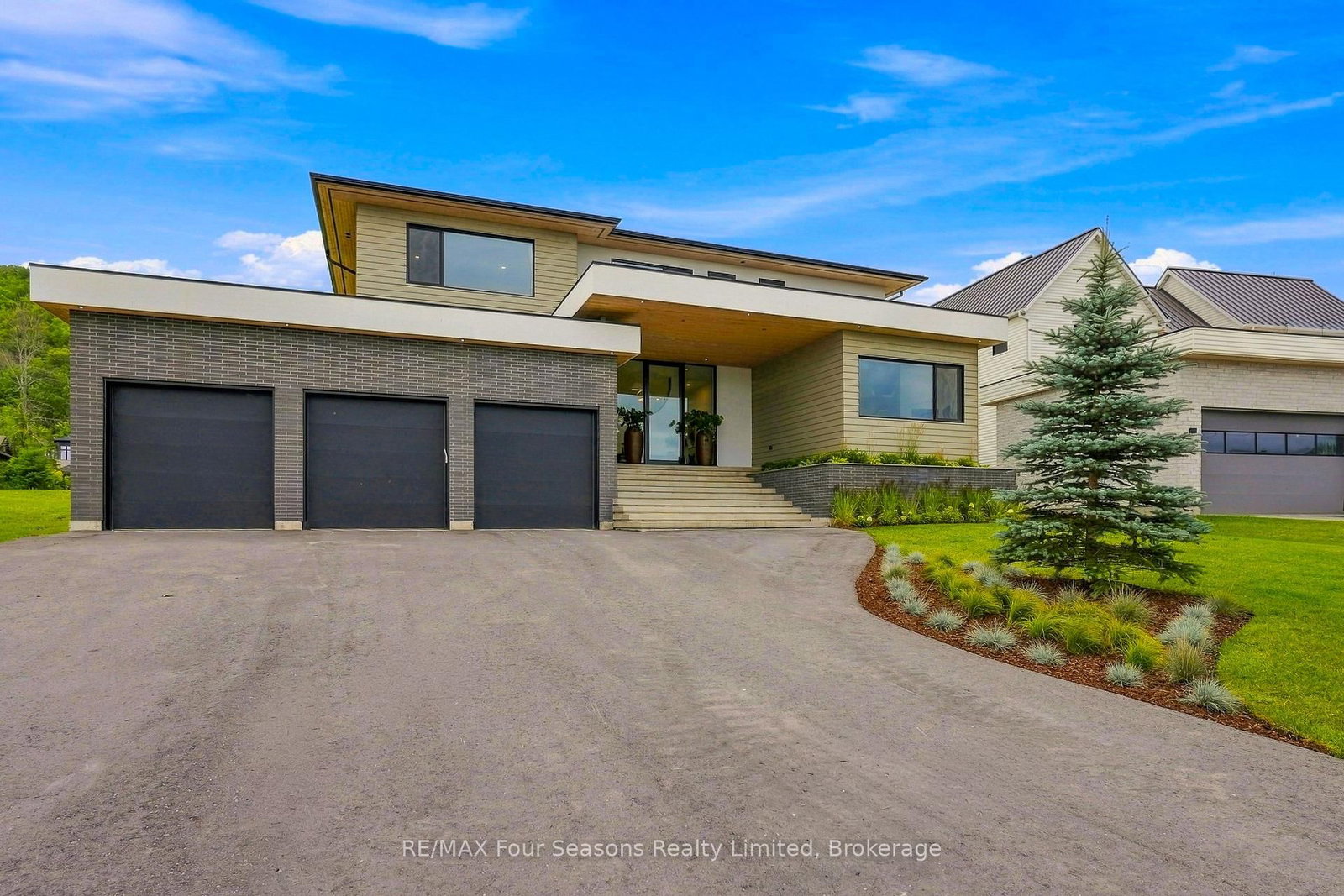 102 Barton Boulevard • Blue Mountains, ON photo 2