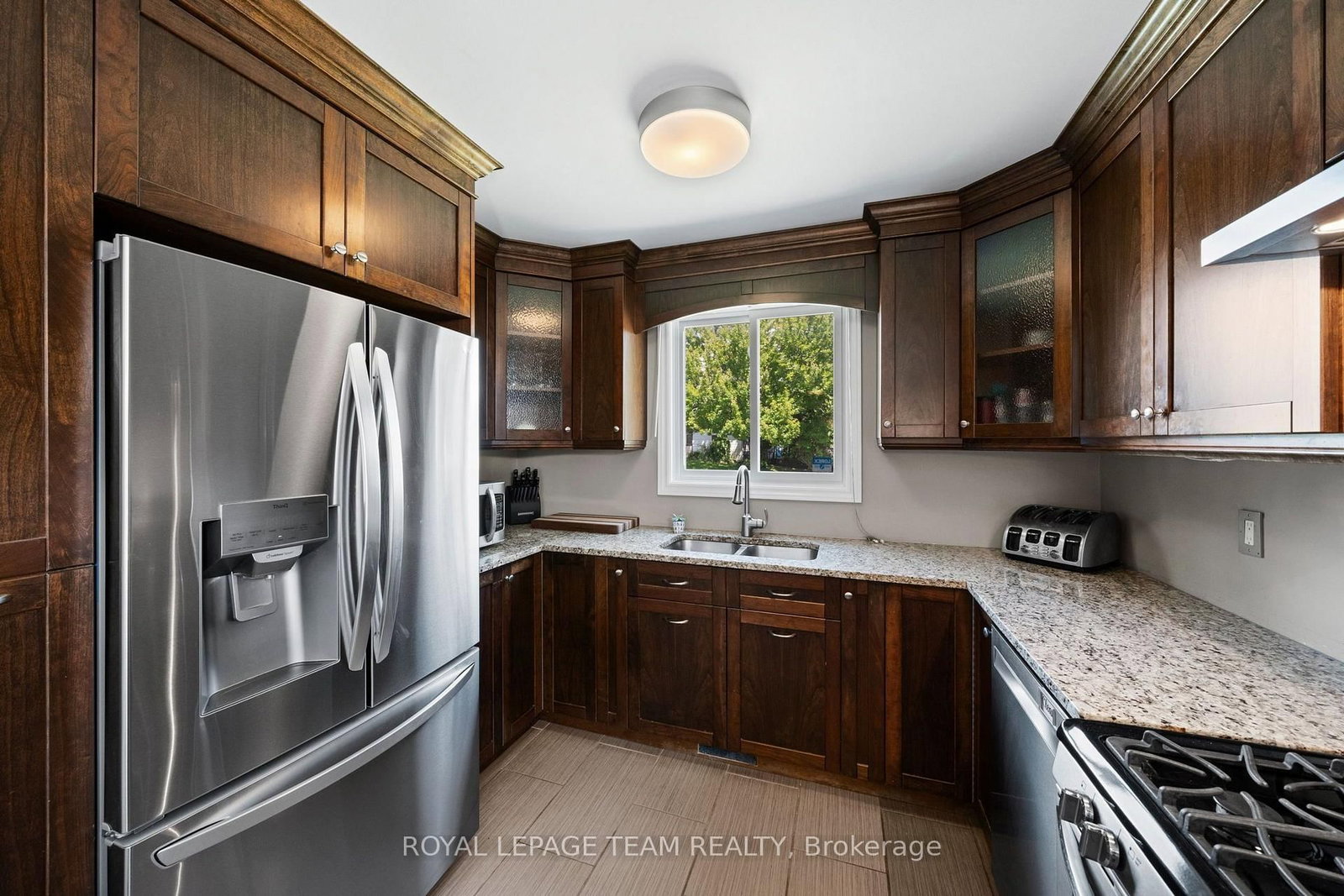 27 Ballantrae Way • Ottawa, ON photo 12