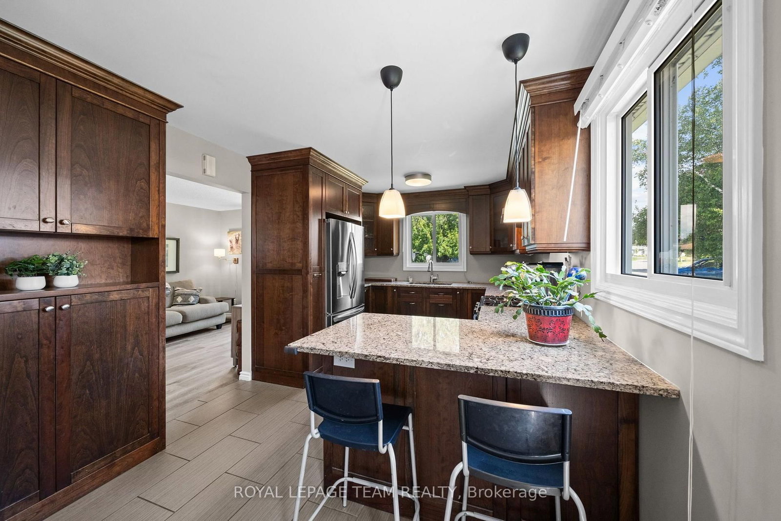 27 Ballantrae Way • Ottawa, ON photo 15