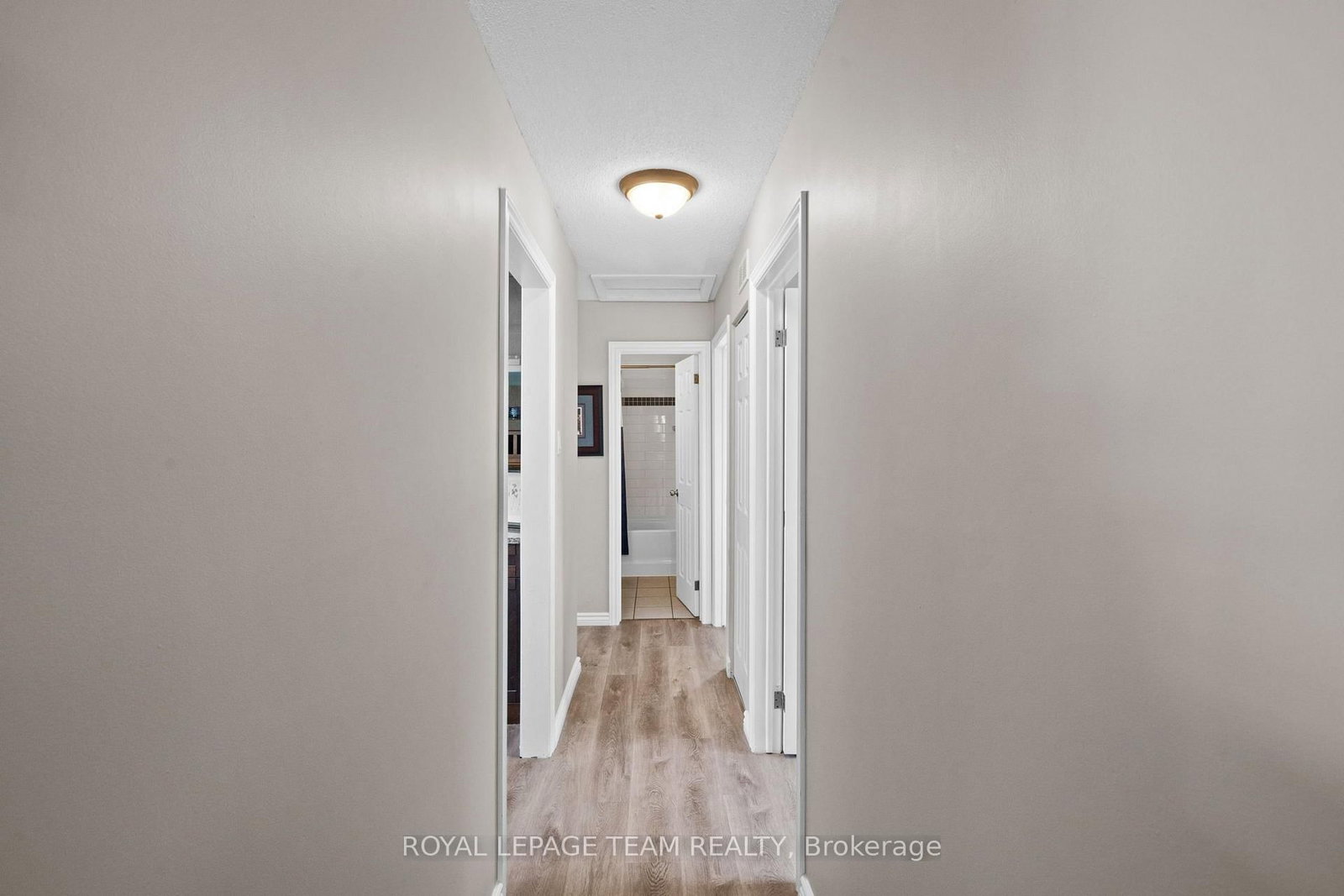 27 Ballantrae Way • Ottawa, ON photo 18