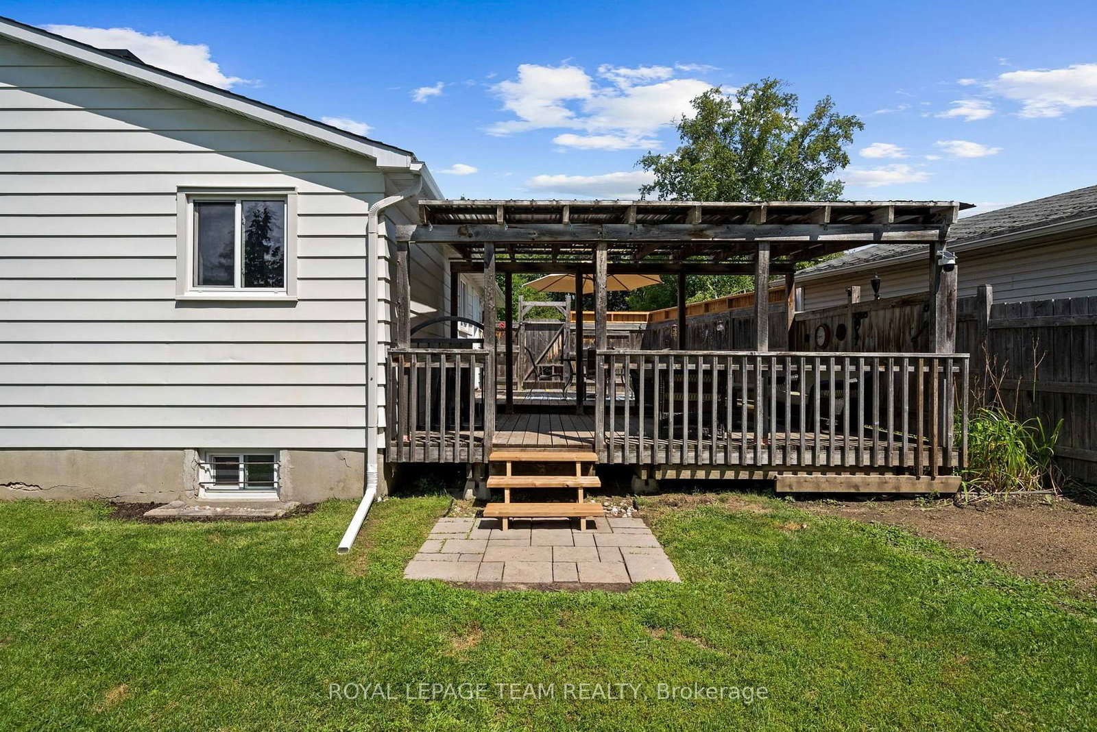 27 Ballantrae Way • Ottawa, ON photo 42