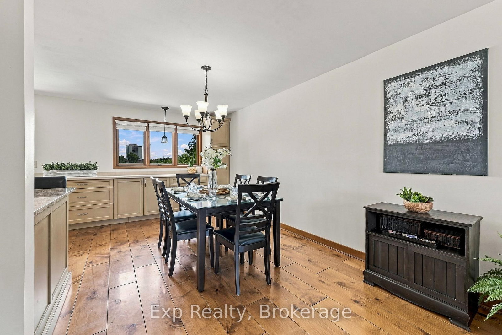 36 Kensington Crescent • Belleville, ON photo 10